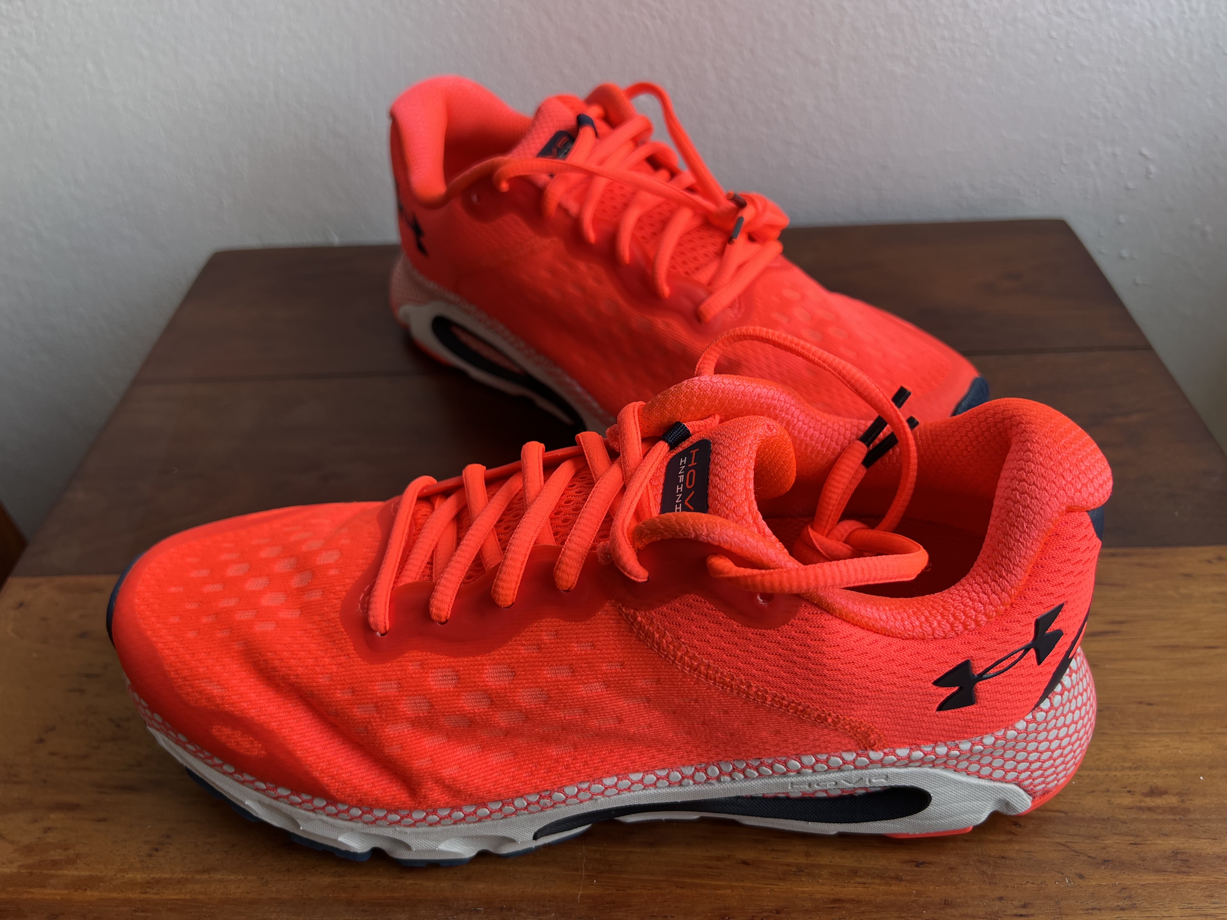 zapatos para hombre - Zapatos deportivos para hombres marca UNDER ARMOUR Nuevos size 9 -9,5 - 10  6