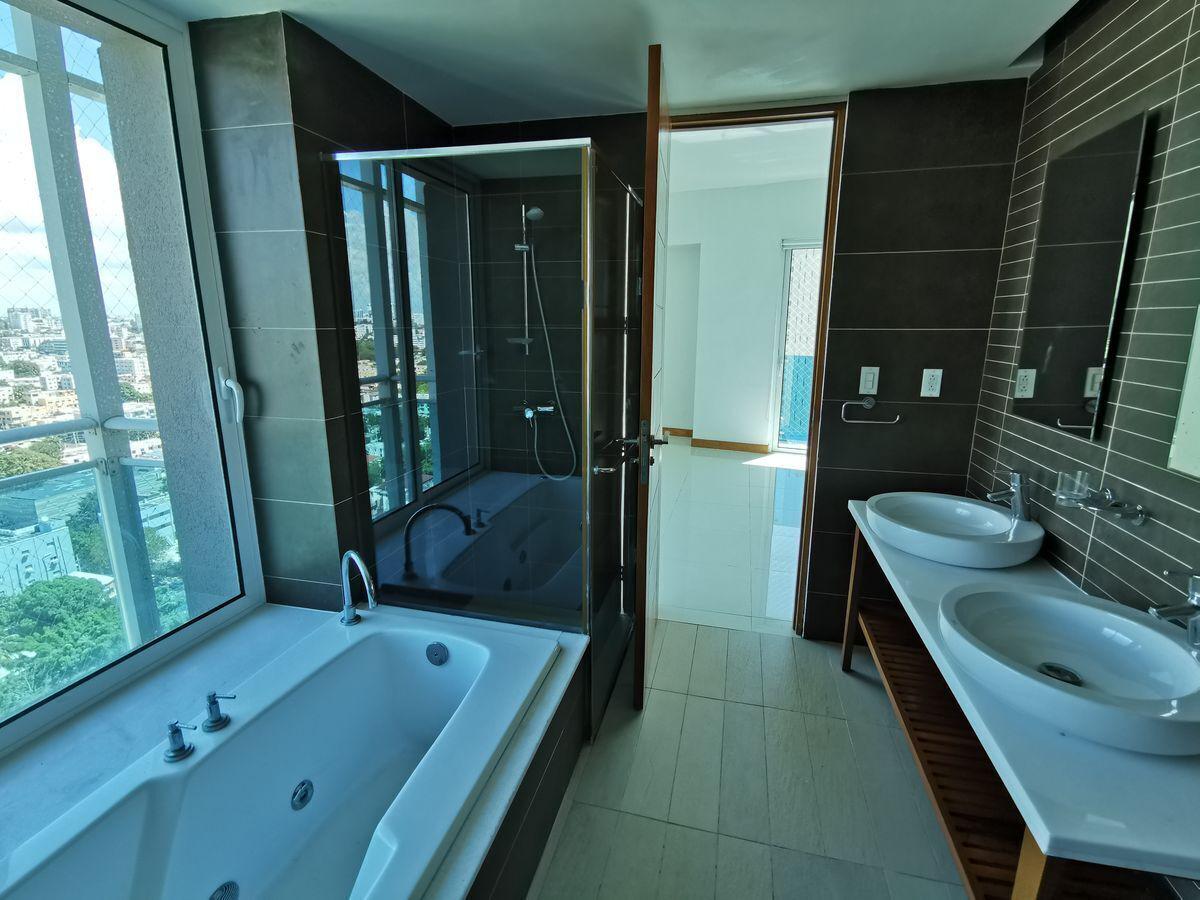 apartamentos - Apartamento de 3 habitaciones moderno frente al mar, Malecon 15