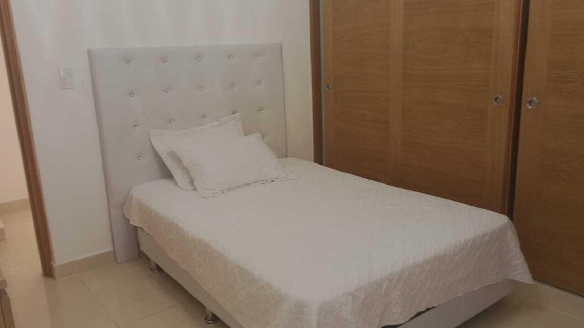 apartamentos - Apartamento en Alquiler Paraiso Amueblado de Tres Habitaciones 4