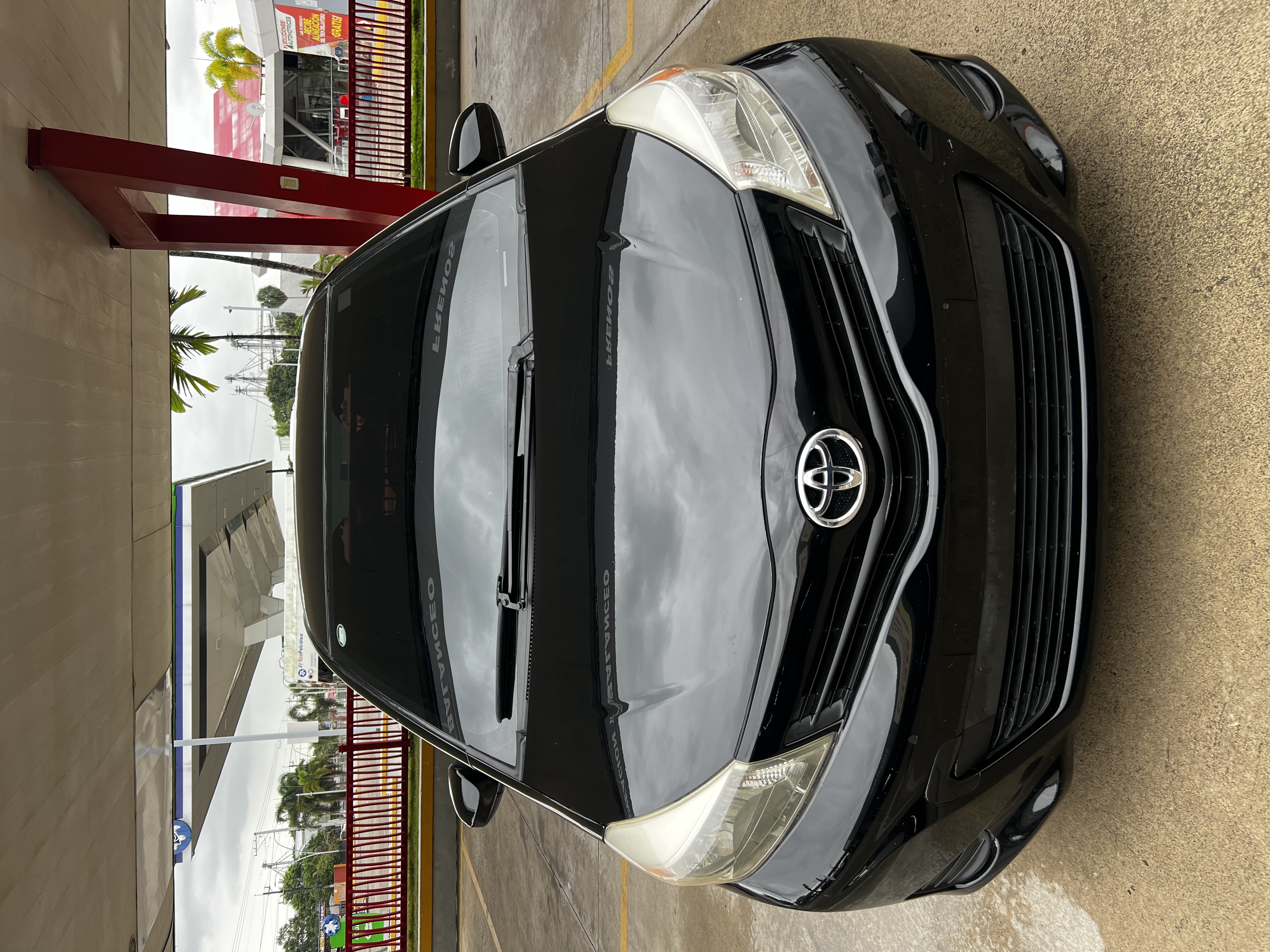 carros - Toyota Yaris 2013 Full Fit Vitz logo Civic Corolla