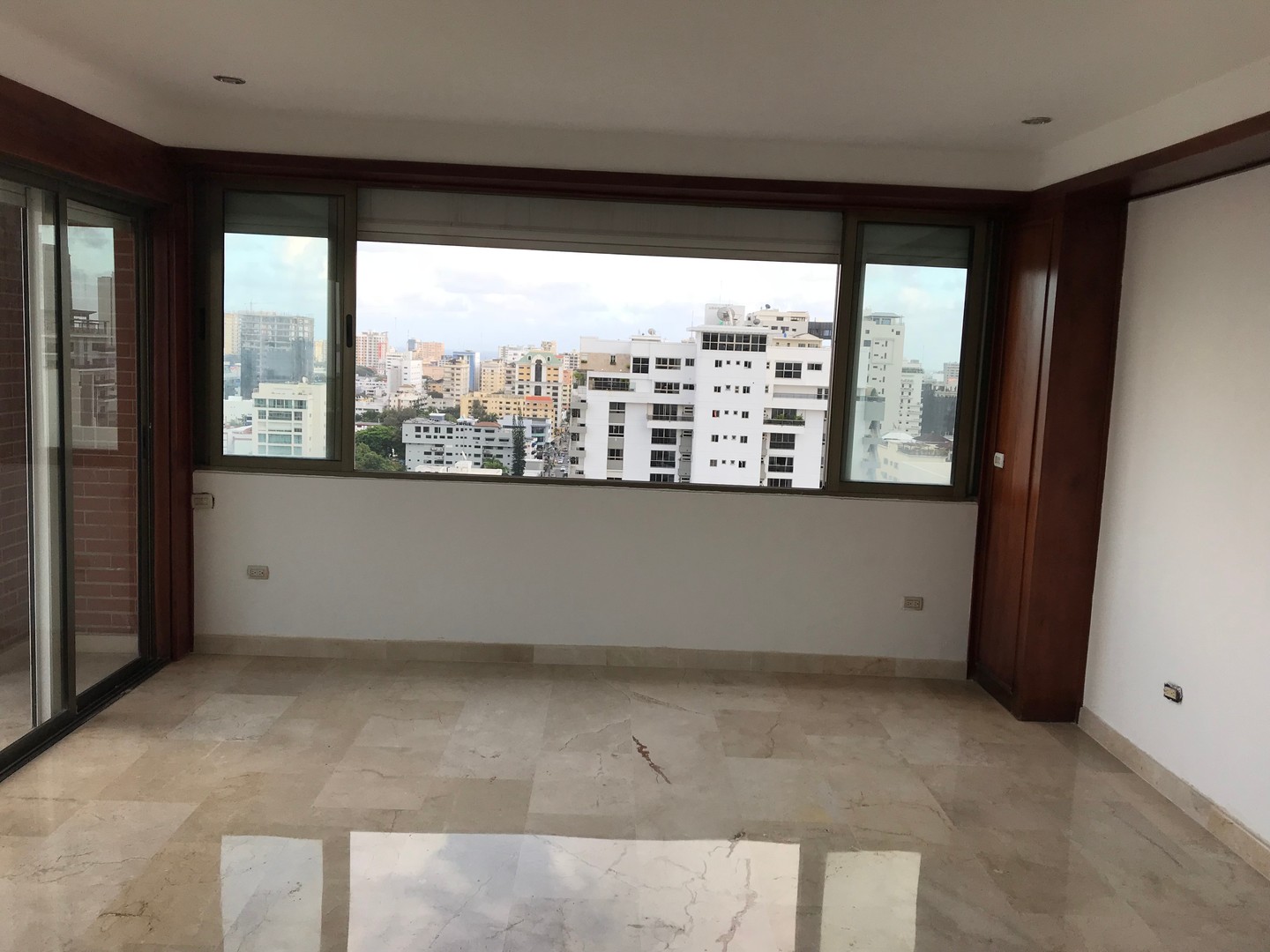 penthouses - Pent House 7
