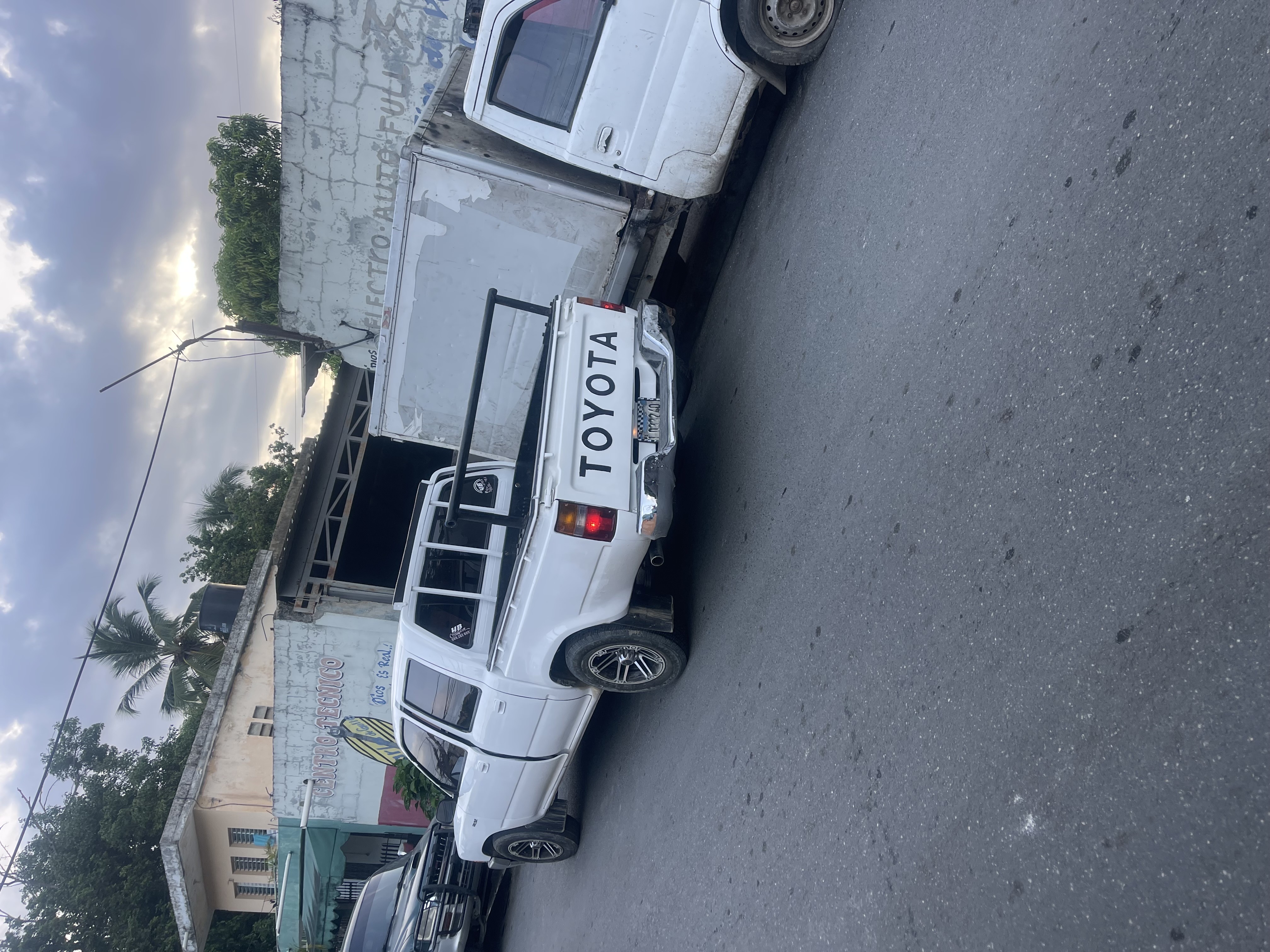jeepetas y camionetas - hilux 94 3