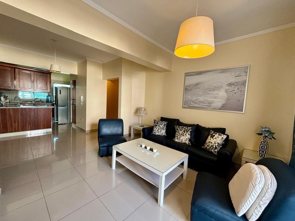 apartamentos - Evaristo Morales amueblado 2 habitaciones 2.5 banos 1 parqueo balcon  1