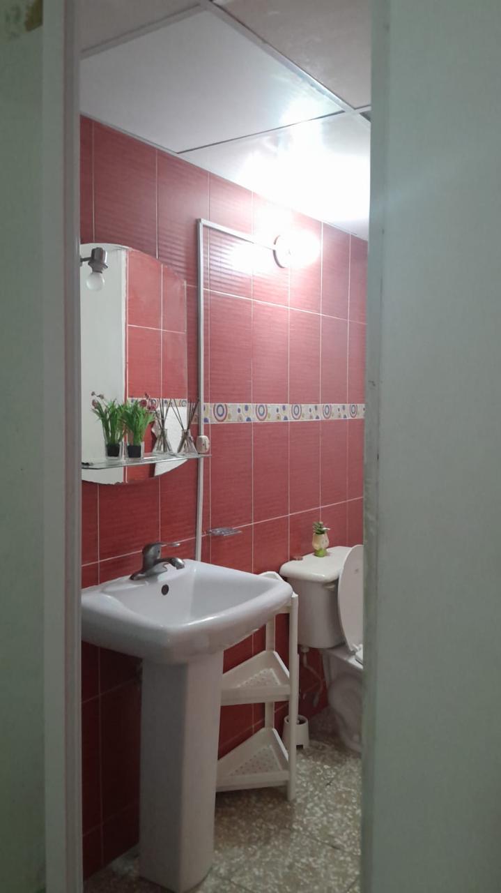 habitaciones y viviendas compartidas - Habitación Independiente Urb. Fernandez 5