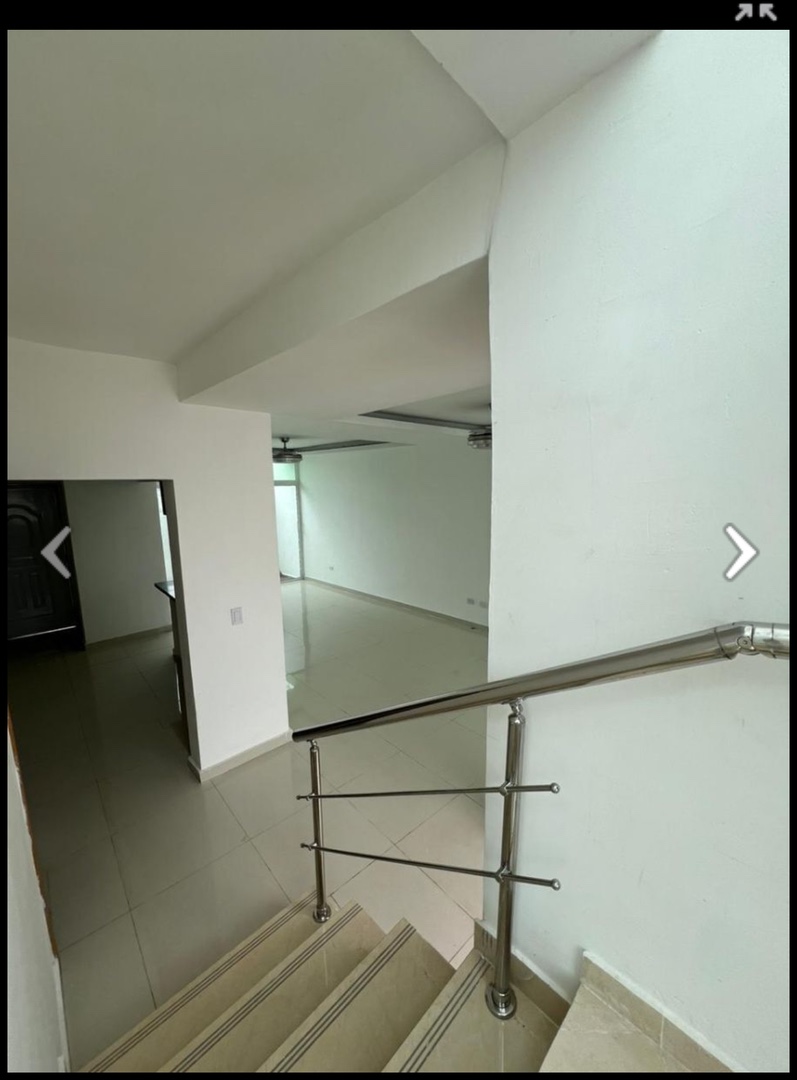 casas - Casa en urbanización Los Planetas, ensanche Isabelita, Santo Domingo Este. 7