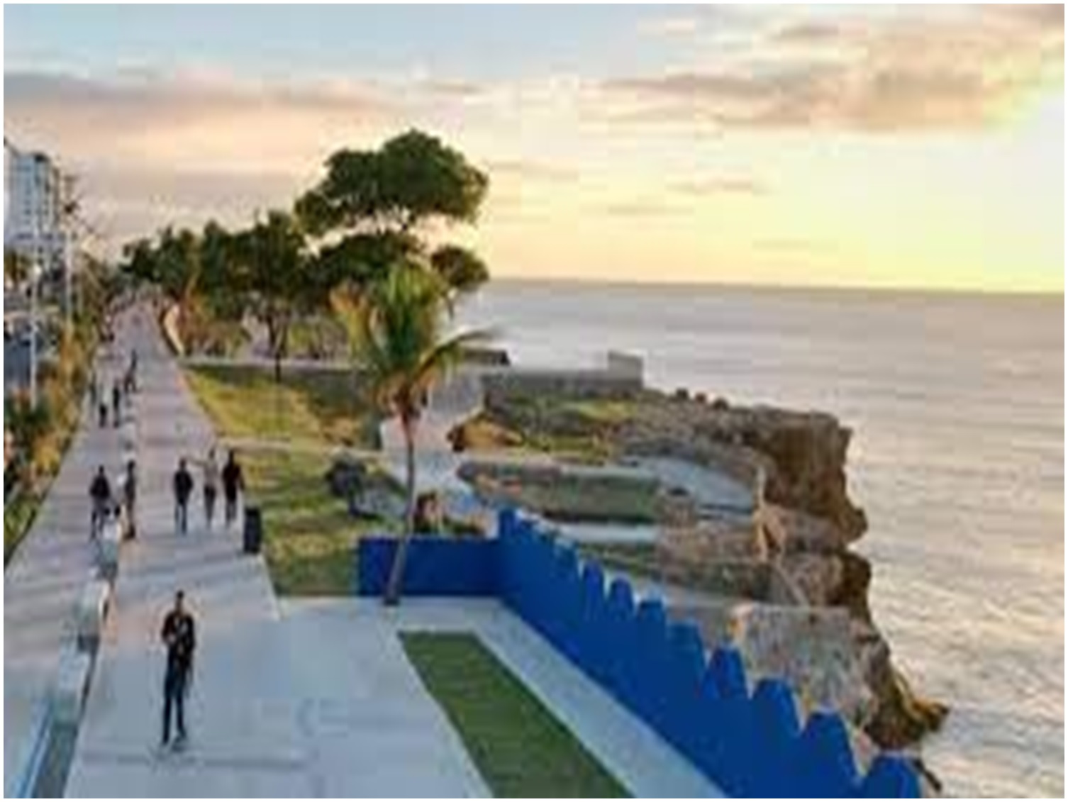 solares y terrenos - 9,000 mts.2 en el MALECON DE SANTO DOMINGO, PROX. A LOS PRINCIPALES HOTELES DE L 2