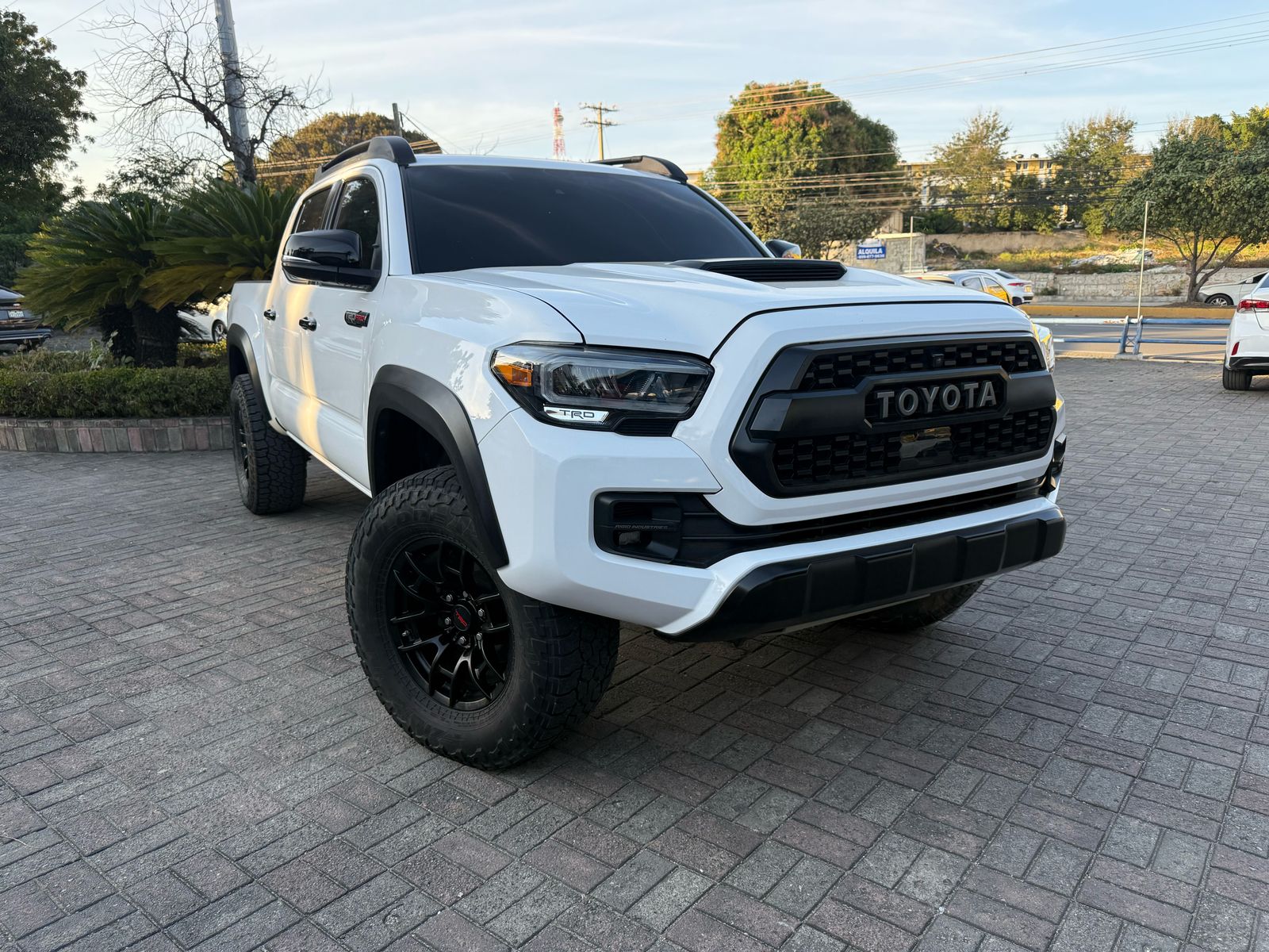 jeepetas y camionetas - Toyota tacoma trd pro 2020
