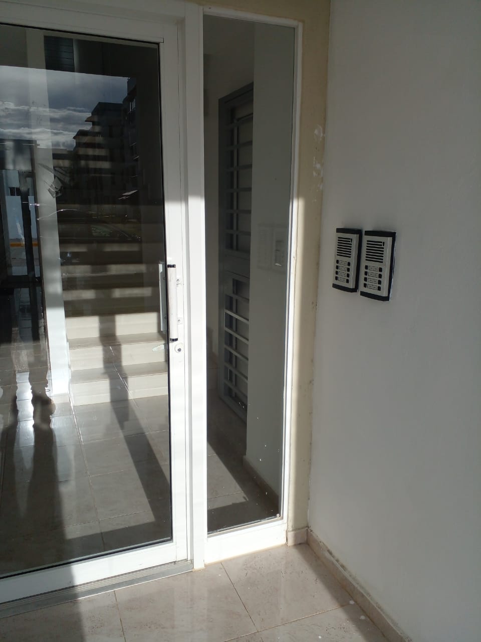 apartamentos - Rento apartamento cómodo y nuevo. 9