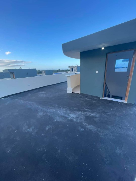 casas - Casa con excelente ubicación solo 3 minutos de la playa disponible renta y venta 7