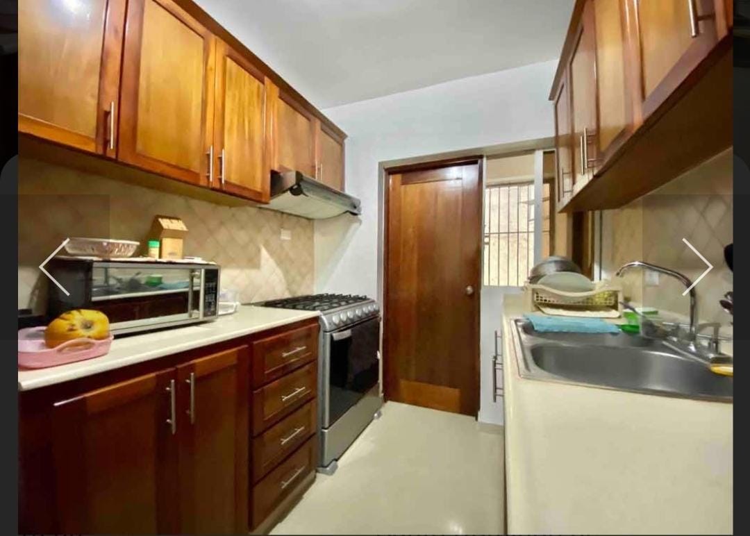 apartamentos - VENDO Amplio Apto en viejo Arroyo Hondo a 3 minutos del Body Shop Código: PD156 0