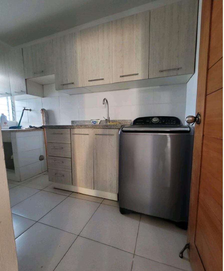 apartamentos - Venta de apartamento 4to nivel con terraza y picuzzi Alma rosa 1 Santo Domingo 2