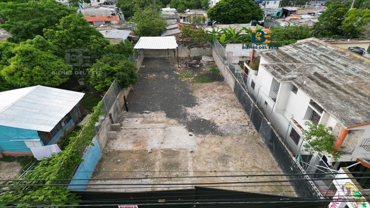 solares y terrenos - Solar con 341 Metros  Frente al Complejo Deportivo 2