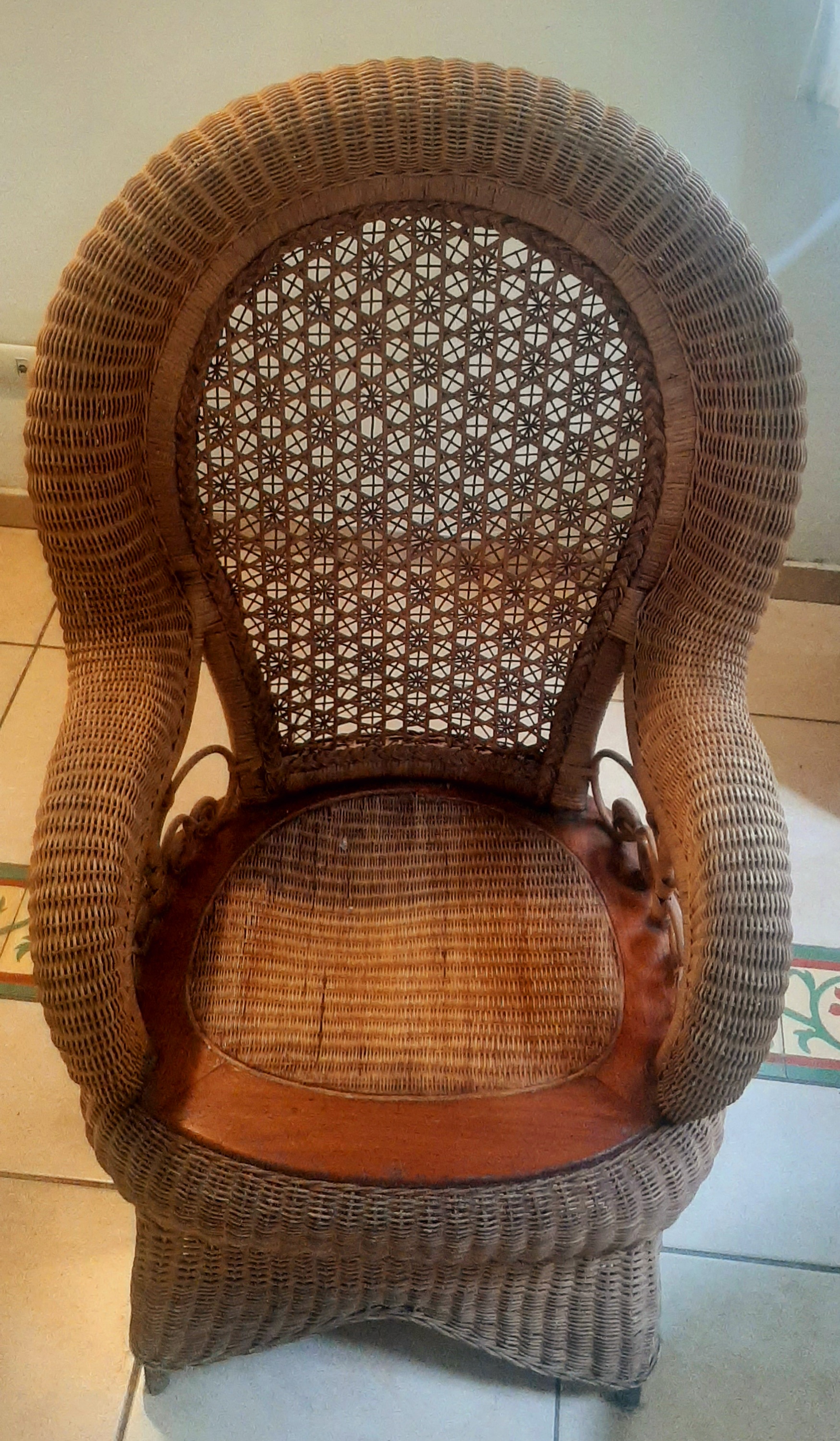 muebles y colchones - 2 Sillones y Mesita de Mimbre y Caoba 1