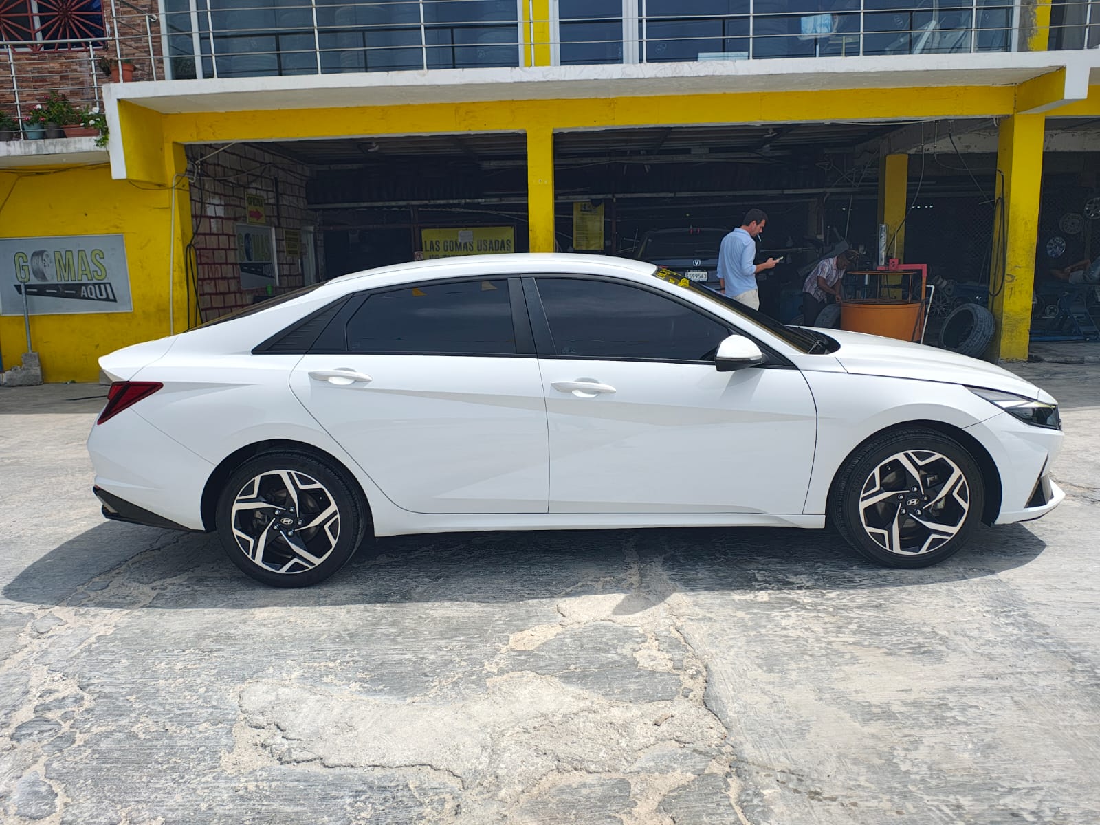 carros - HYUNDAI AVANTE 2022 UNICO enel PAIS esta en BAVARO 2