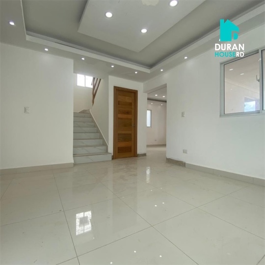casas - Venta de casa en la autopista de san Isidro prado oriental  2
