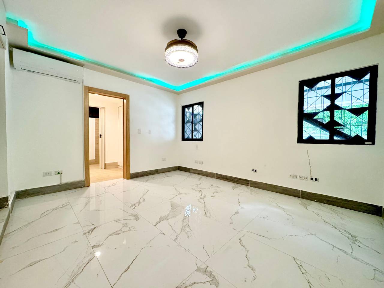 oficinas y locales comerciales - Local comercial en alquiler ubicado en Mirador Sur