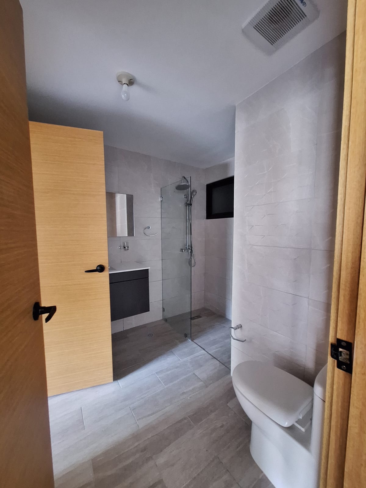 apartamentos - Rento apartamento nuevo con piscina en gazcue  8