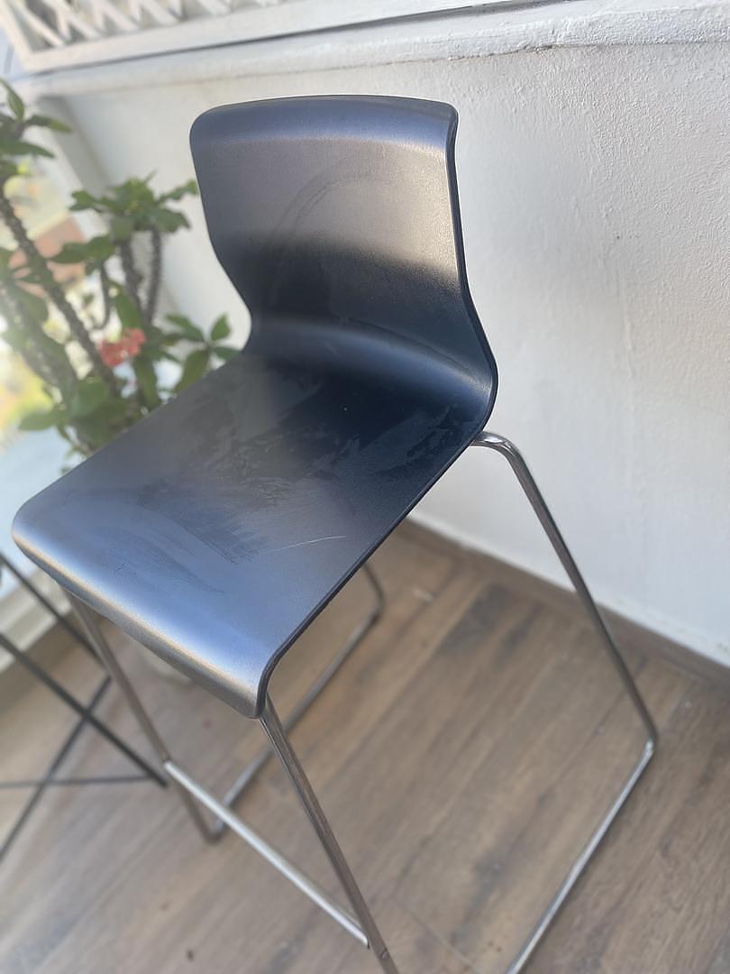 decoración y accesorios - 2 sillas de desayunador o bar, son de Ikea, en excelentes condiciones 