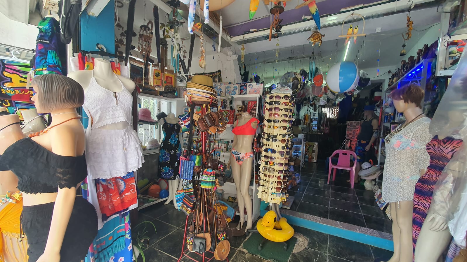 oficinas y locales comerciales - Local comercial en venta en Boca Chica 4