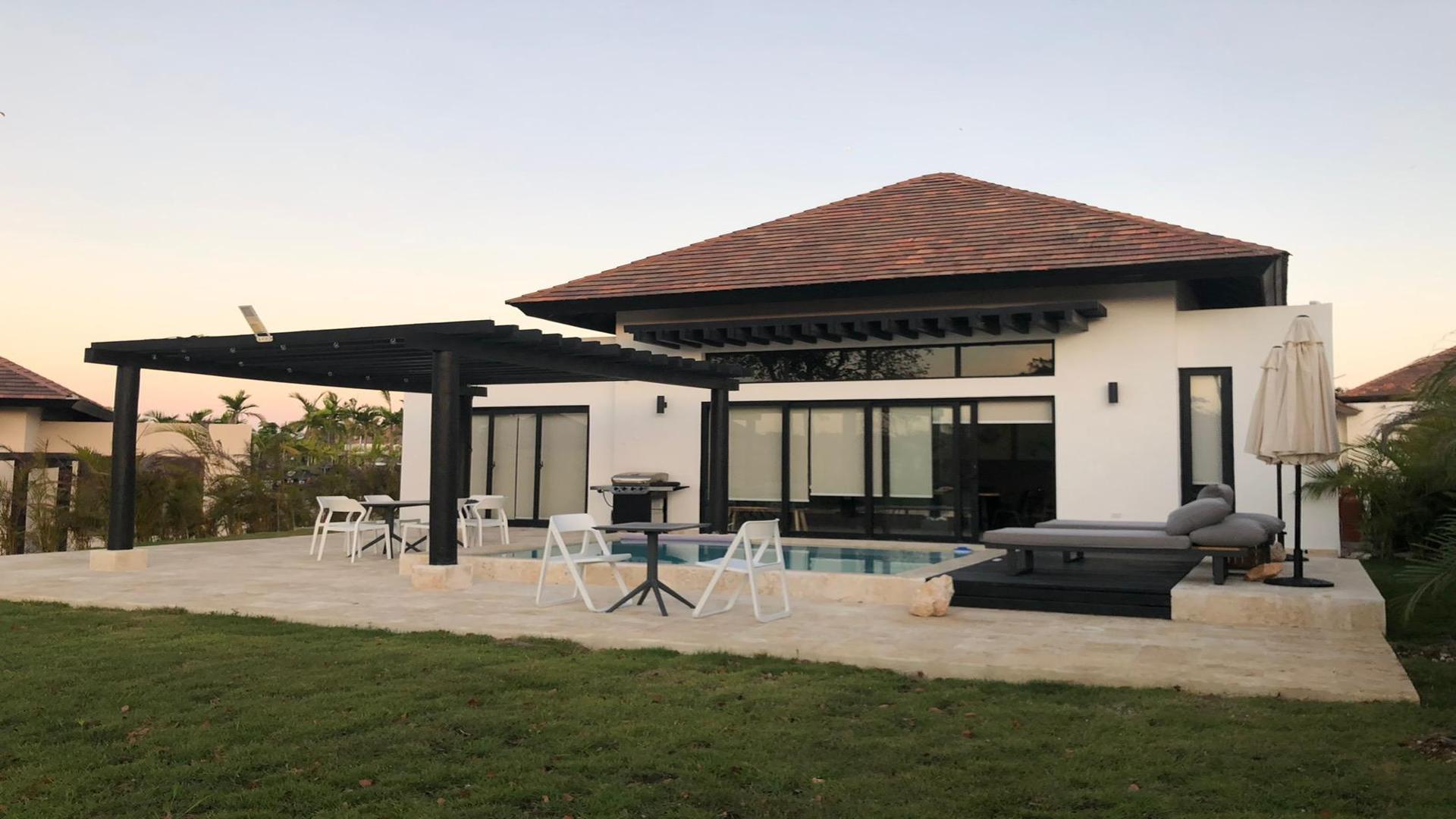 casas vacacionales y villas - Villa disponible para renta a largo y corto plazo en Green Village, Cap Cana 🌴 0