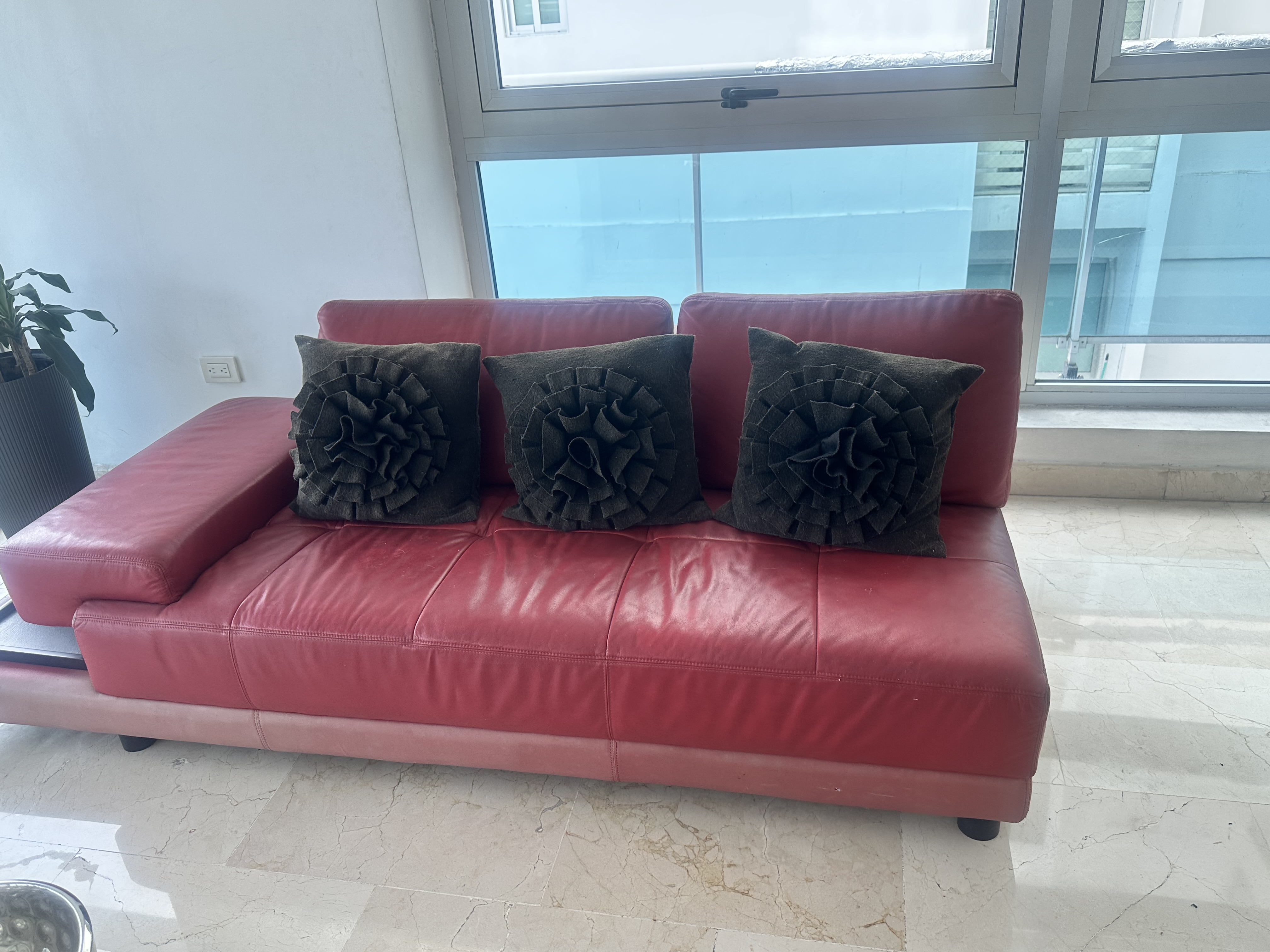 muebles y colchones - Juego muebles rojo pie  2
