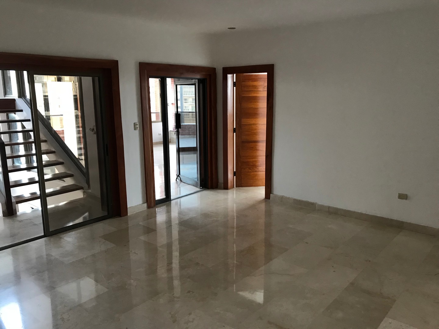 penthouses - Pent House 8
