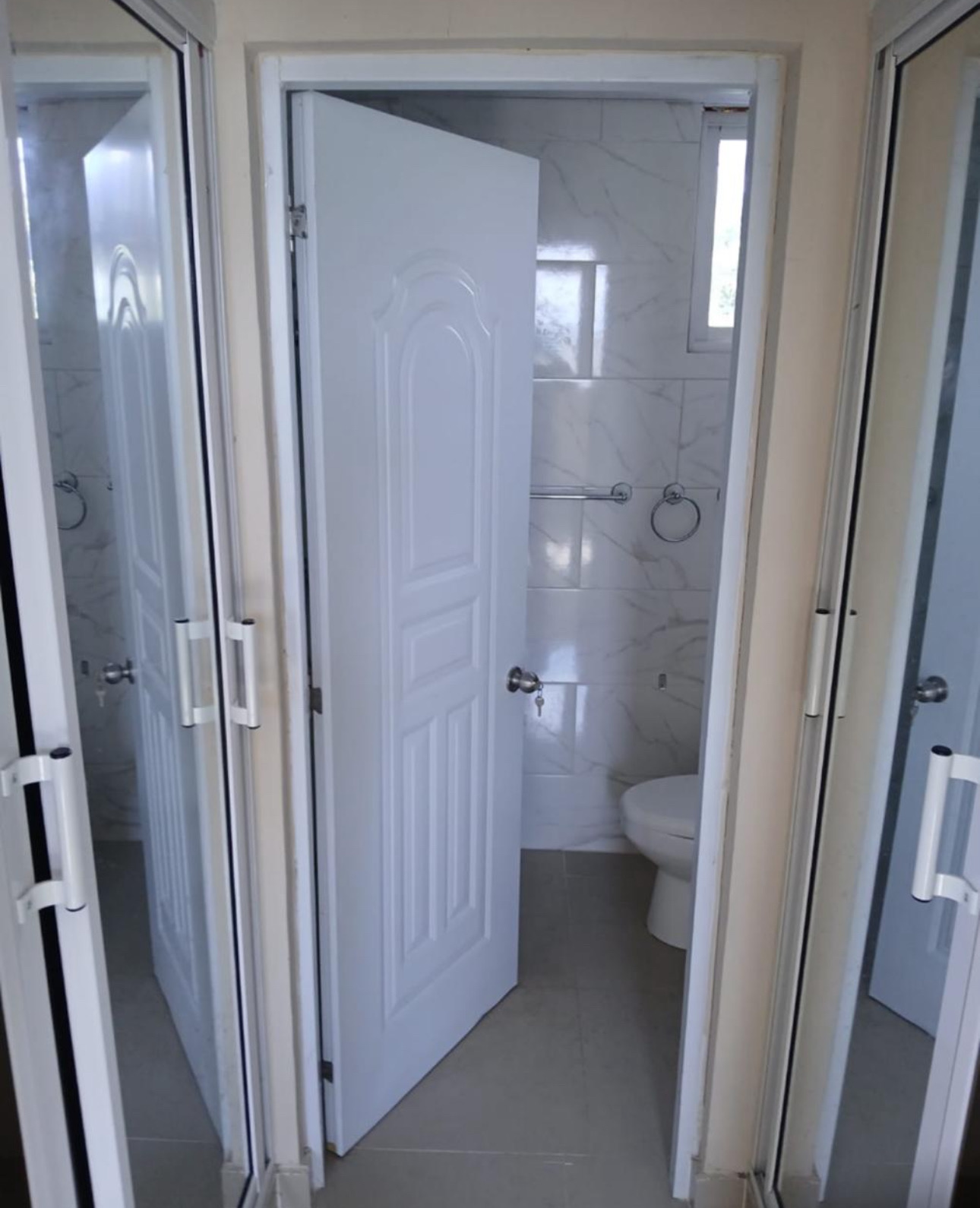 apartamentos - En Marañón Sto Dgo Norte apto con tres habitaciones  6