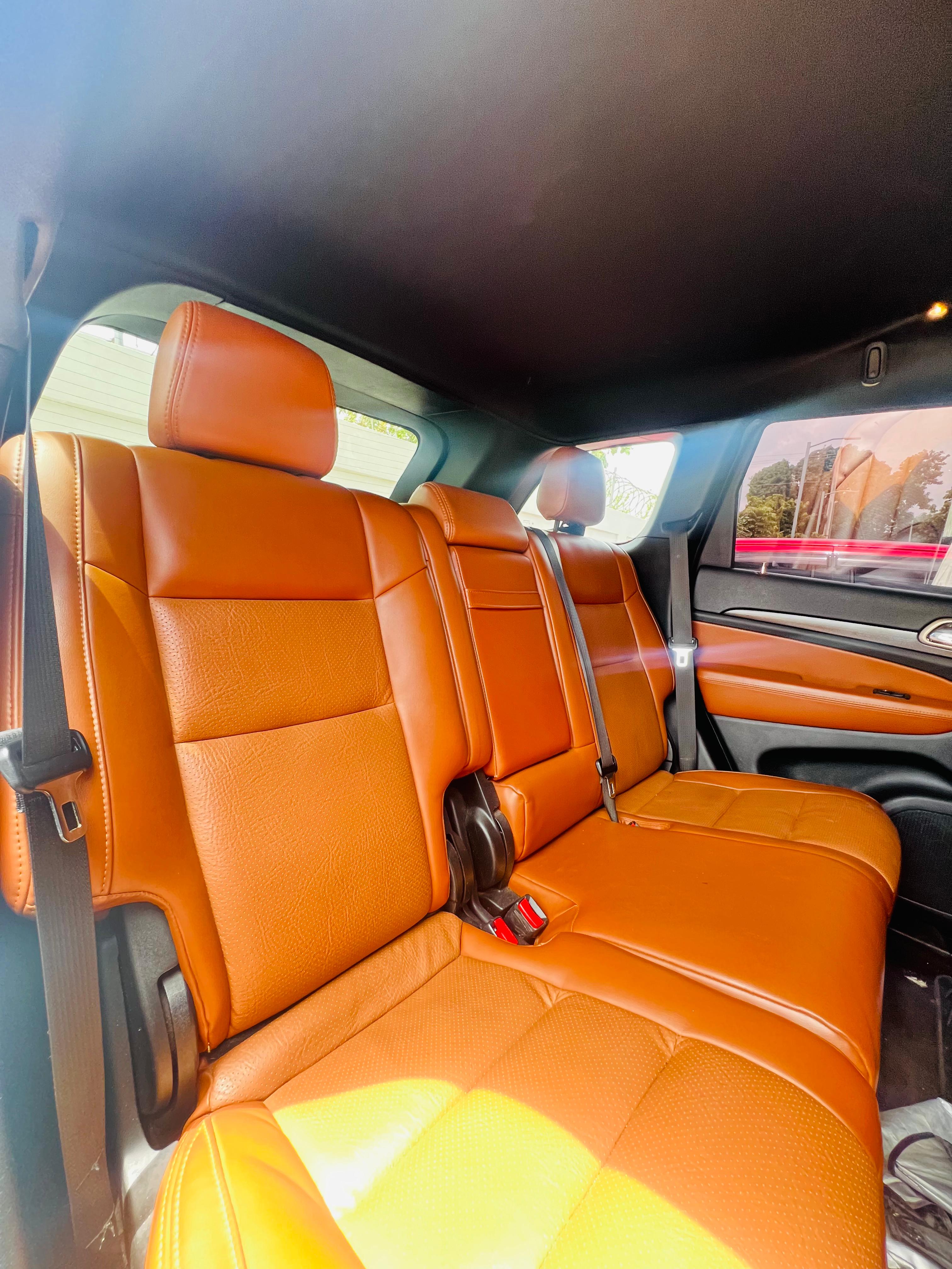 jeepetas y camionetas -  Jeep Grand Cherokee Laredo 2017 – 4X4 INTERIOR DE LUJO 3