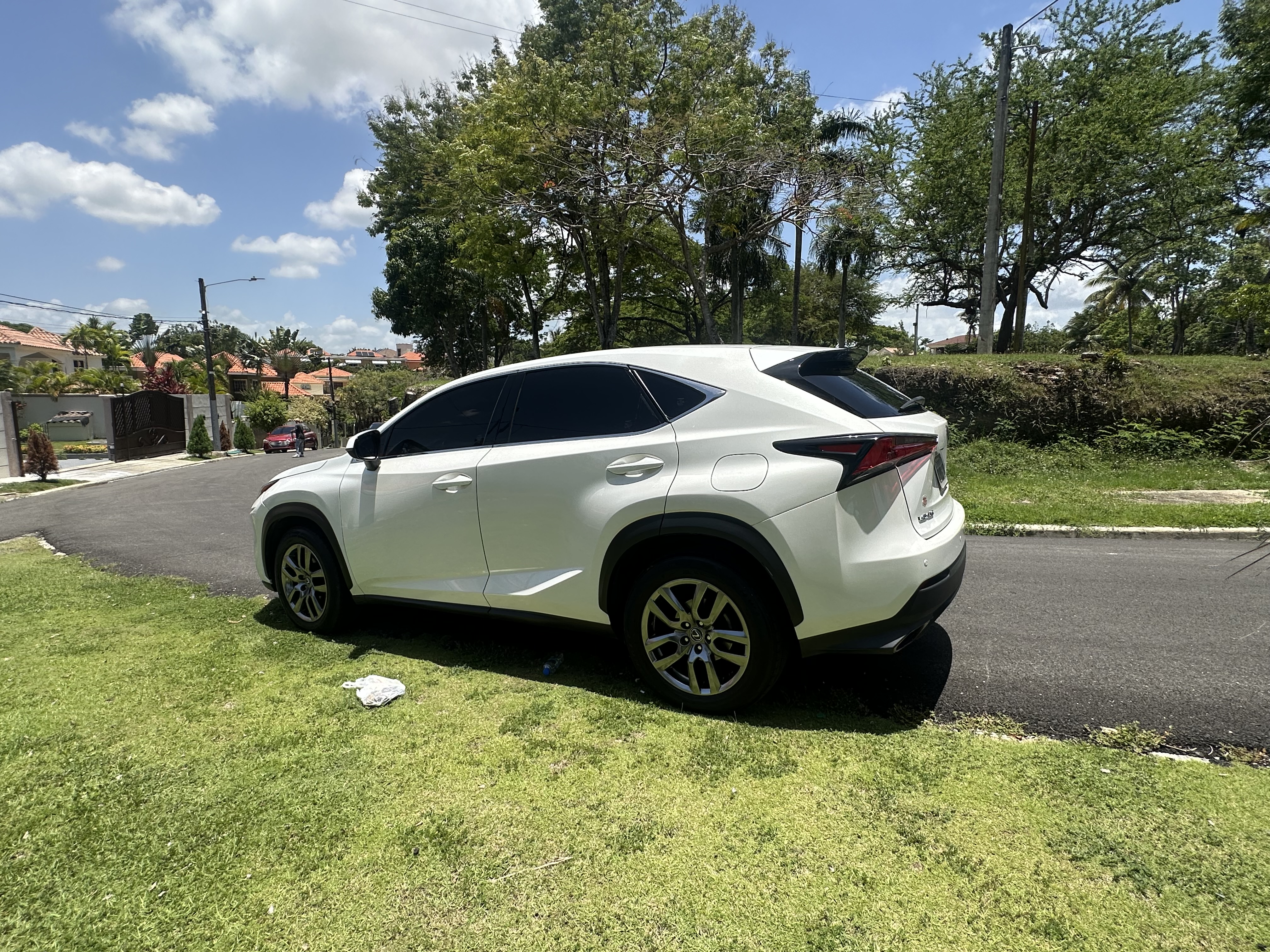 jeepetas y camionetas - Lexus nx300 2018,  4x4 full  2