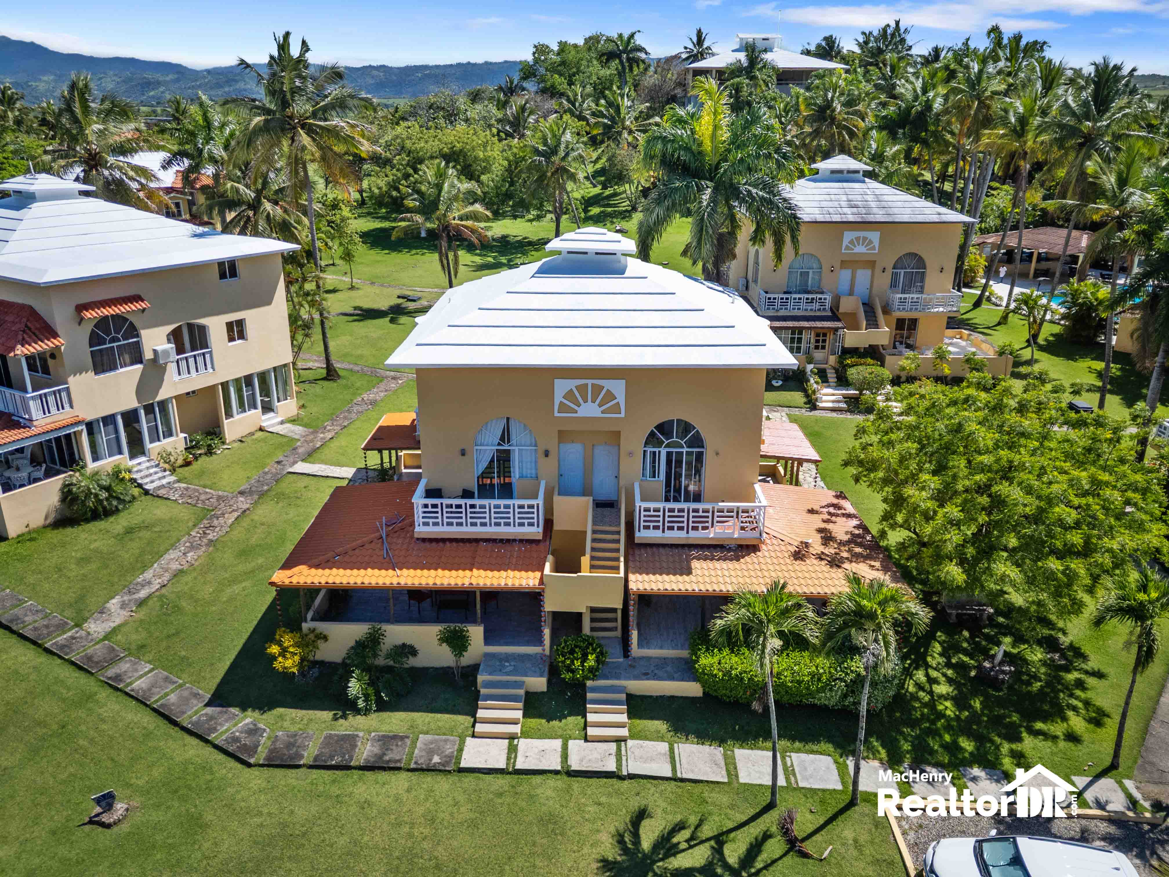 apartamentos - US$243K Cerca de Playa Dorada 3Hab y 3Banos 5