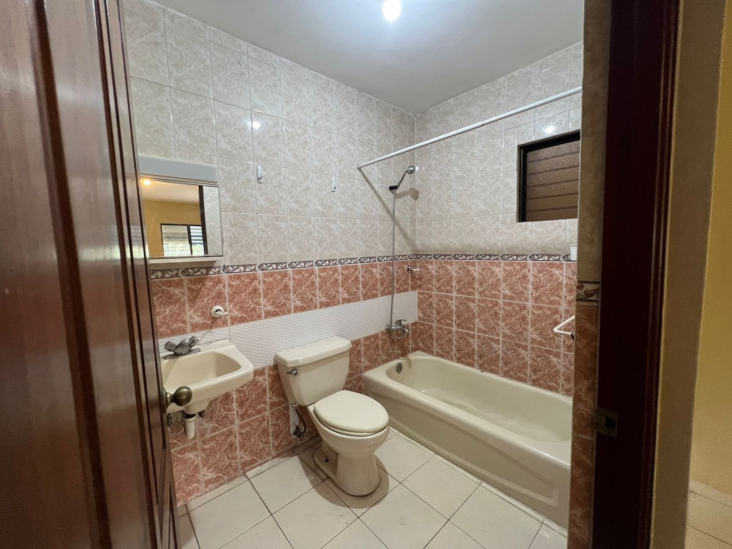 apartamentos - Se vende apartamento en Arroyo Hondo 3