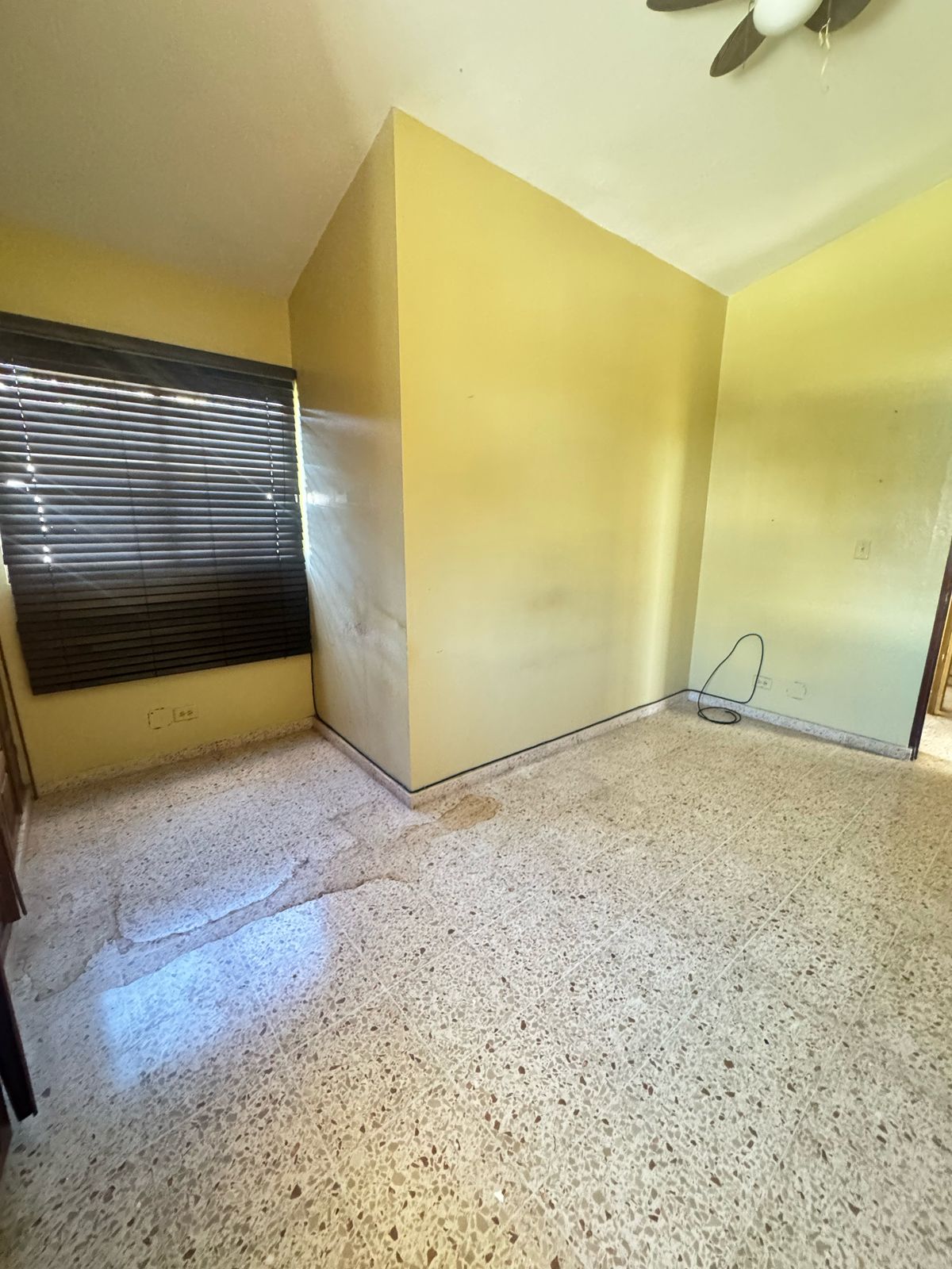 casas - Venta de Casa en Residencial Italia 5