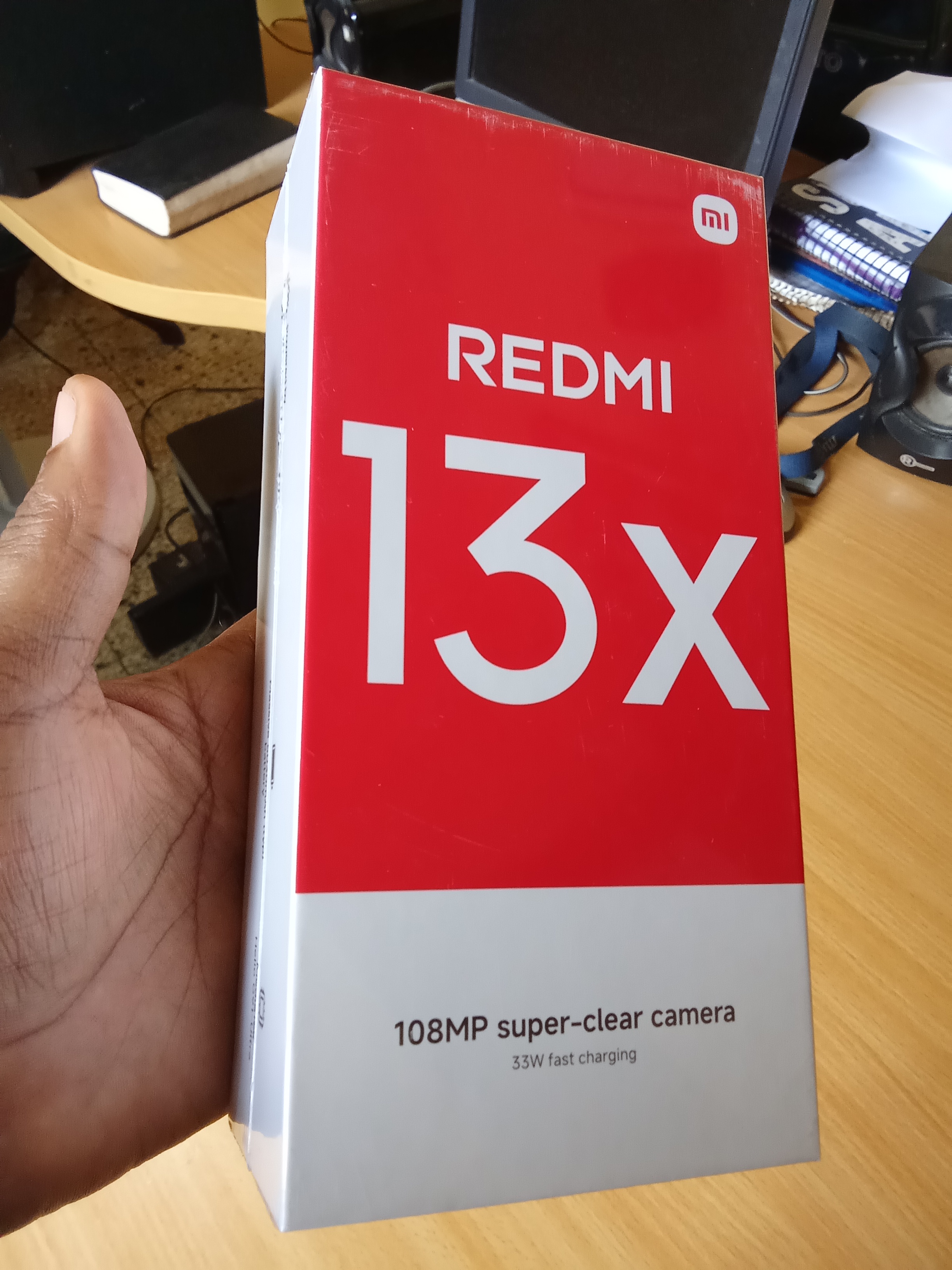 celulares y tabletas - Xioami Redmi 13x 256gb, 8gb de Ram dorado nuevo. 0
