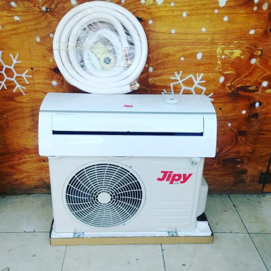 aires acondicionados y abanicos - VENTA DE AIRES 12,000BTU INSTALACIÓN INCLUIDA 2