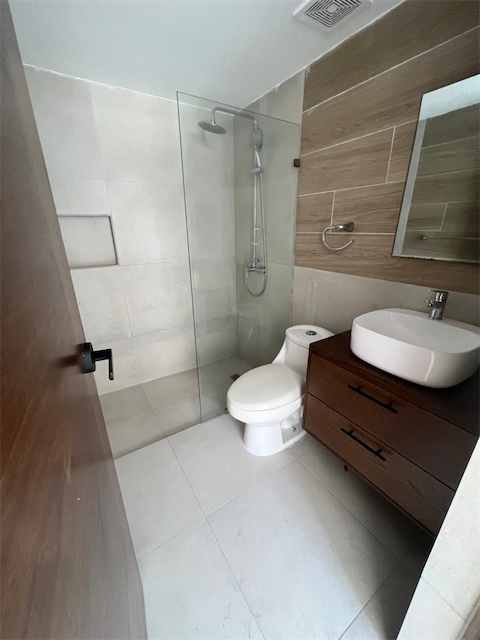 apartamentos - Venta de apartamentos en el Distrito Nacional Evaristo Morales Santo Domingo  1