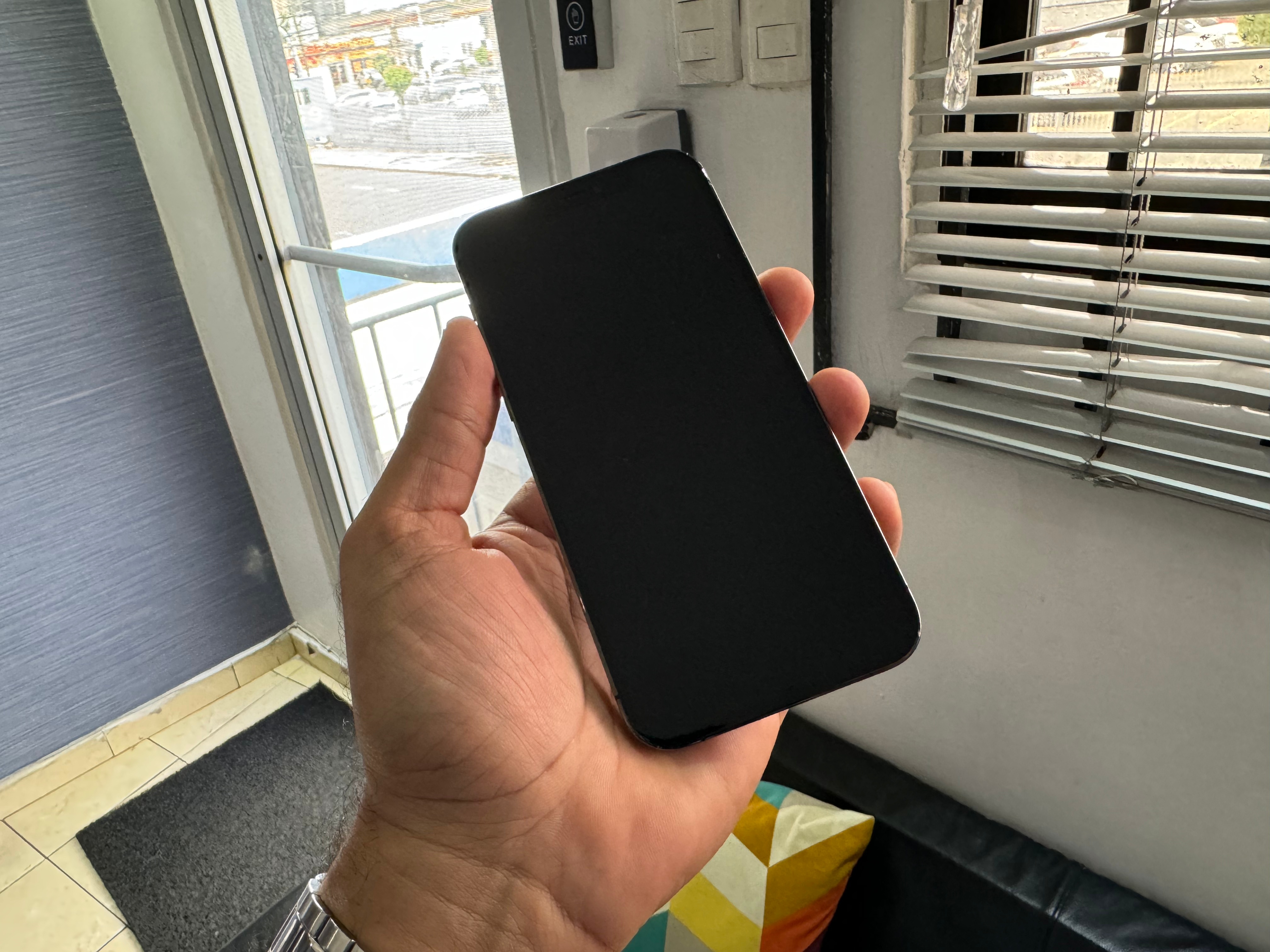 celulares y tabletas - iPhone 12 Pro Max 256GB Graphite, Como Nuevo, Desb 2
