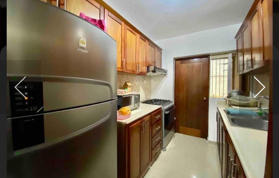 apartamentos - VENDO Amplio Apto en viejo Arroyo Hondo a 3 minutos del Body Shop Código: PD156 1
