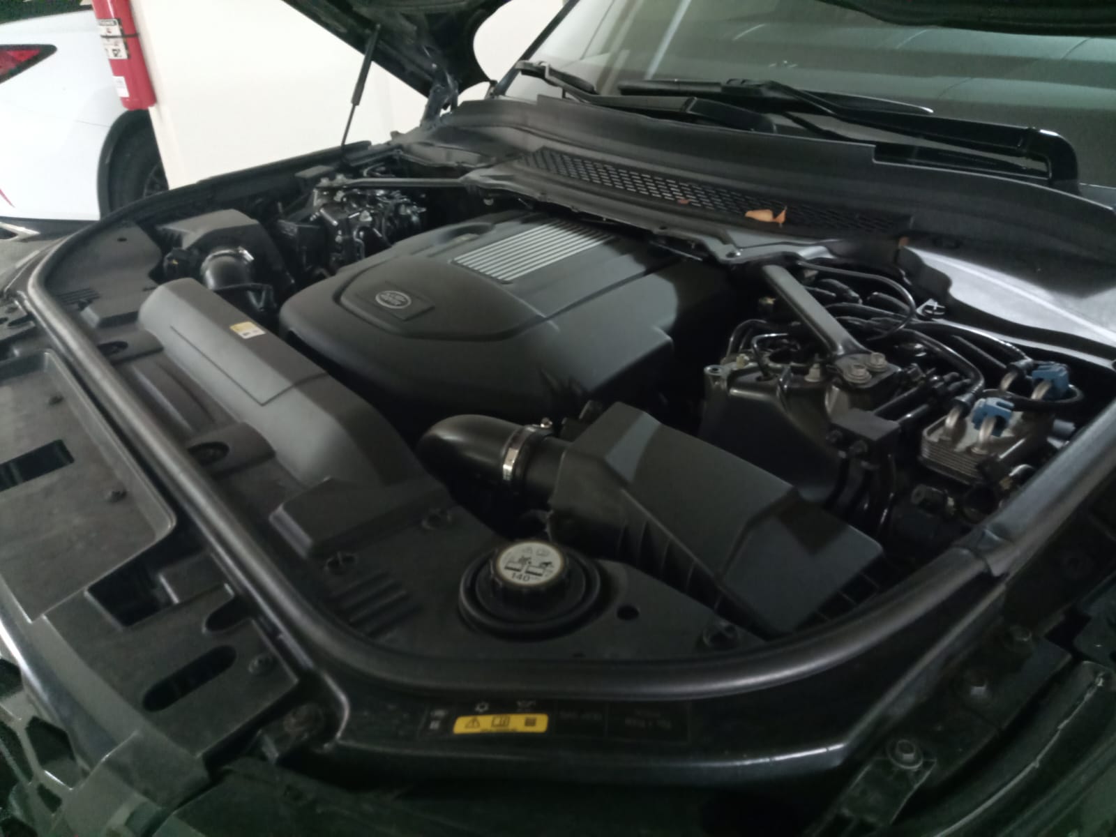 jeepetas y camionetas - Land Rover RangeRover Sport 2015 TDV6  8