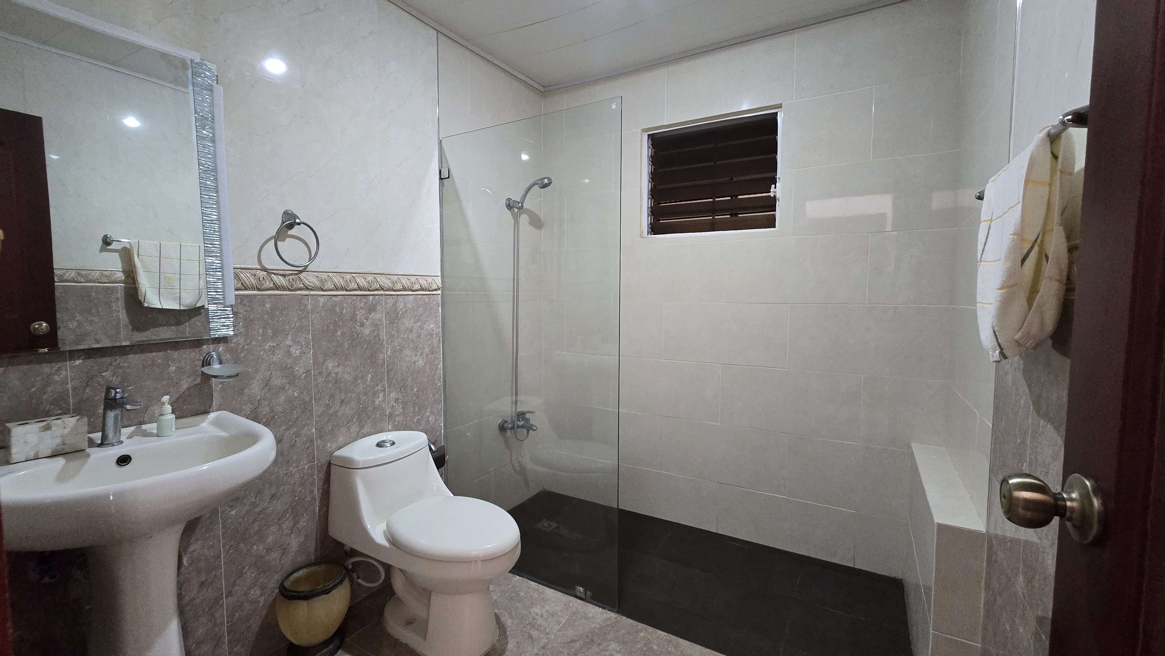 apartamentos - Apartamento AMUEBLADO en Alquiler, Bella Vista 4