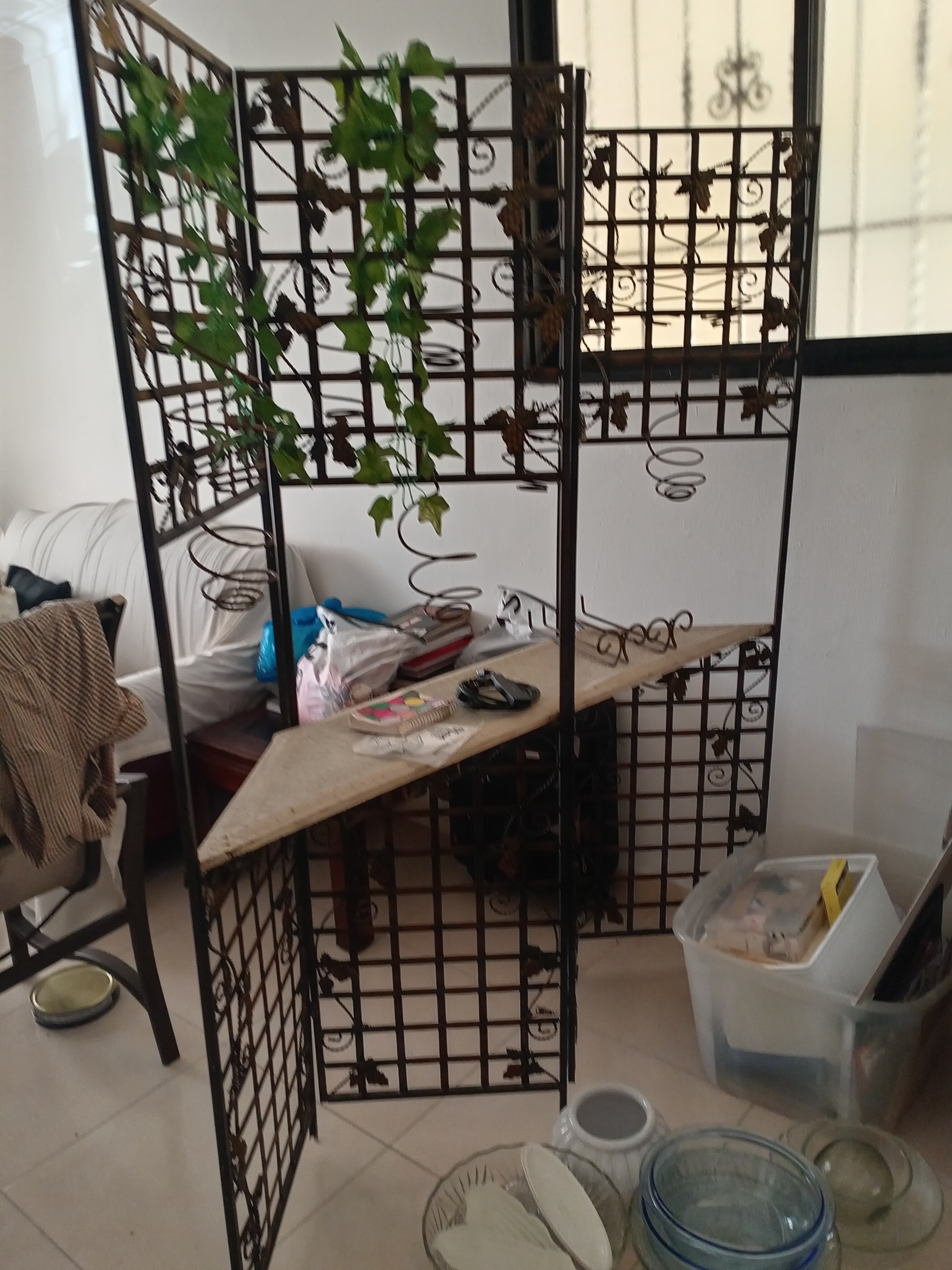 decoración y accesorios - SEPARADOR DE ESPACIO CON VINERA Y COPERA