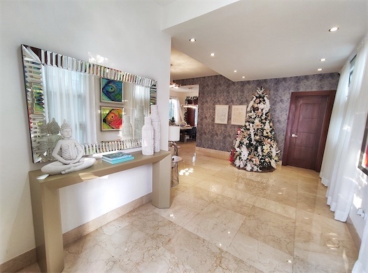 casas - Casa de venta en proyecto cerrado en Santiago 