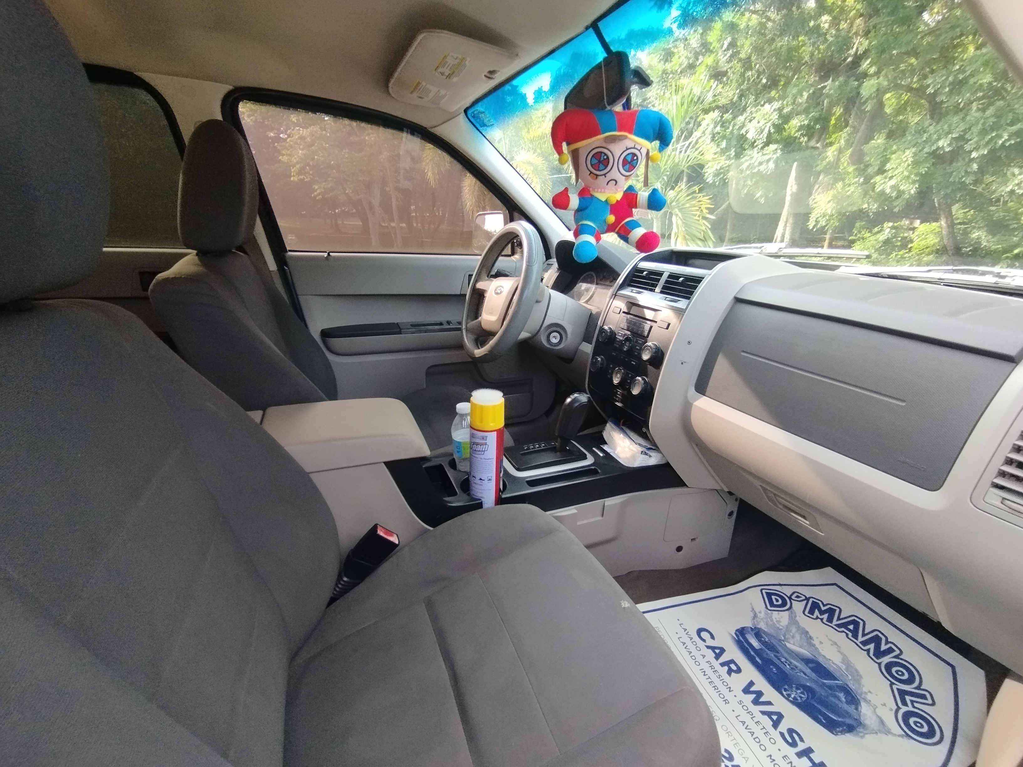 jeepetas y camionetas - 2011 Ford escape....97,500 millas (solo 2 dueños) 3