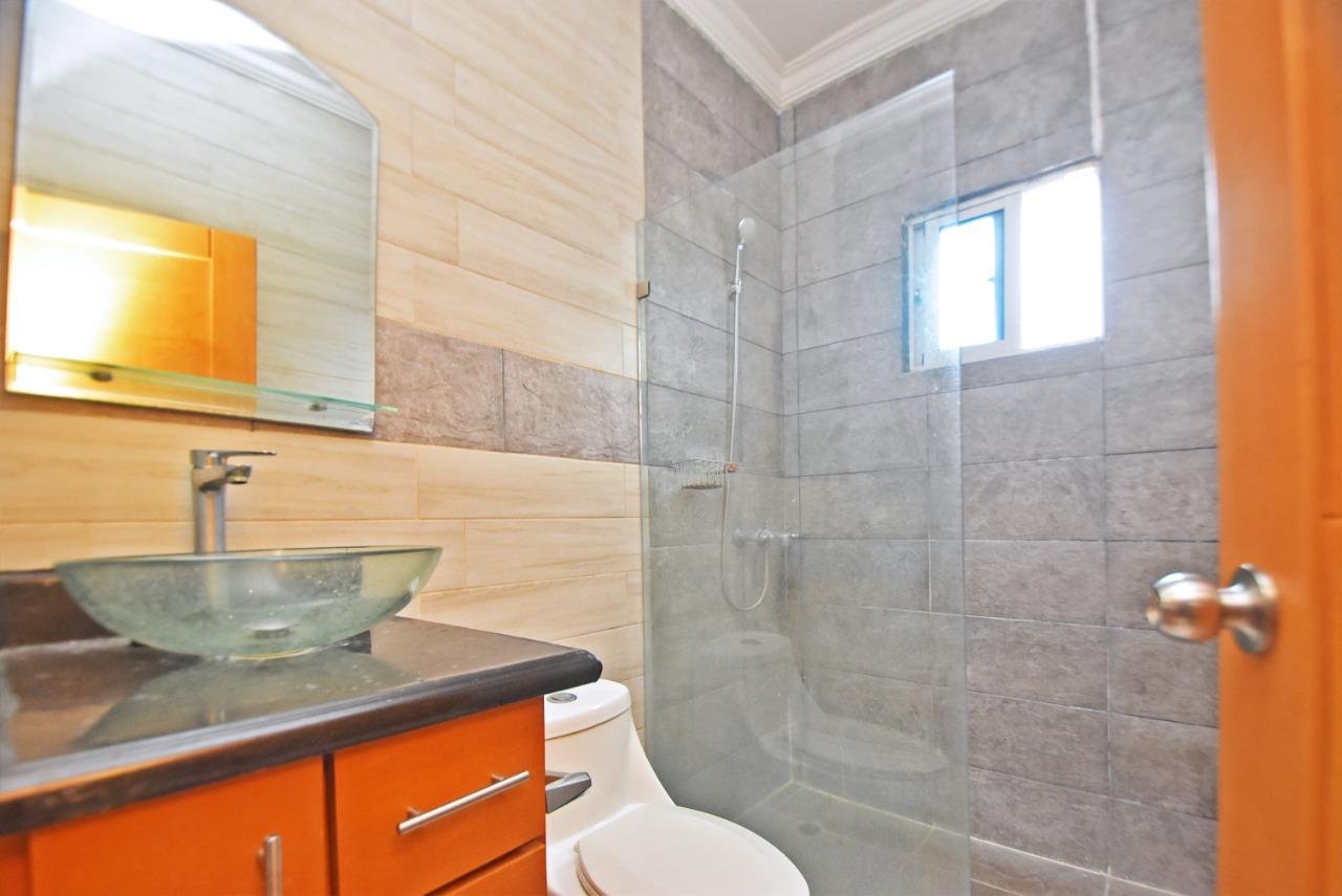 apartamentos - Venta, Apartamento de 3 Habitaciones, Renacimiento 8