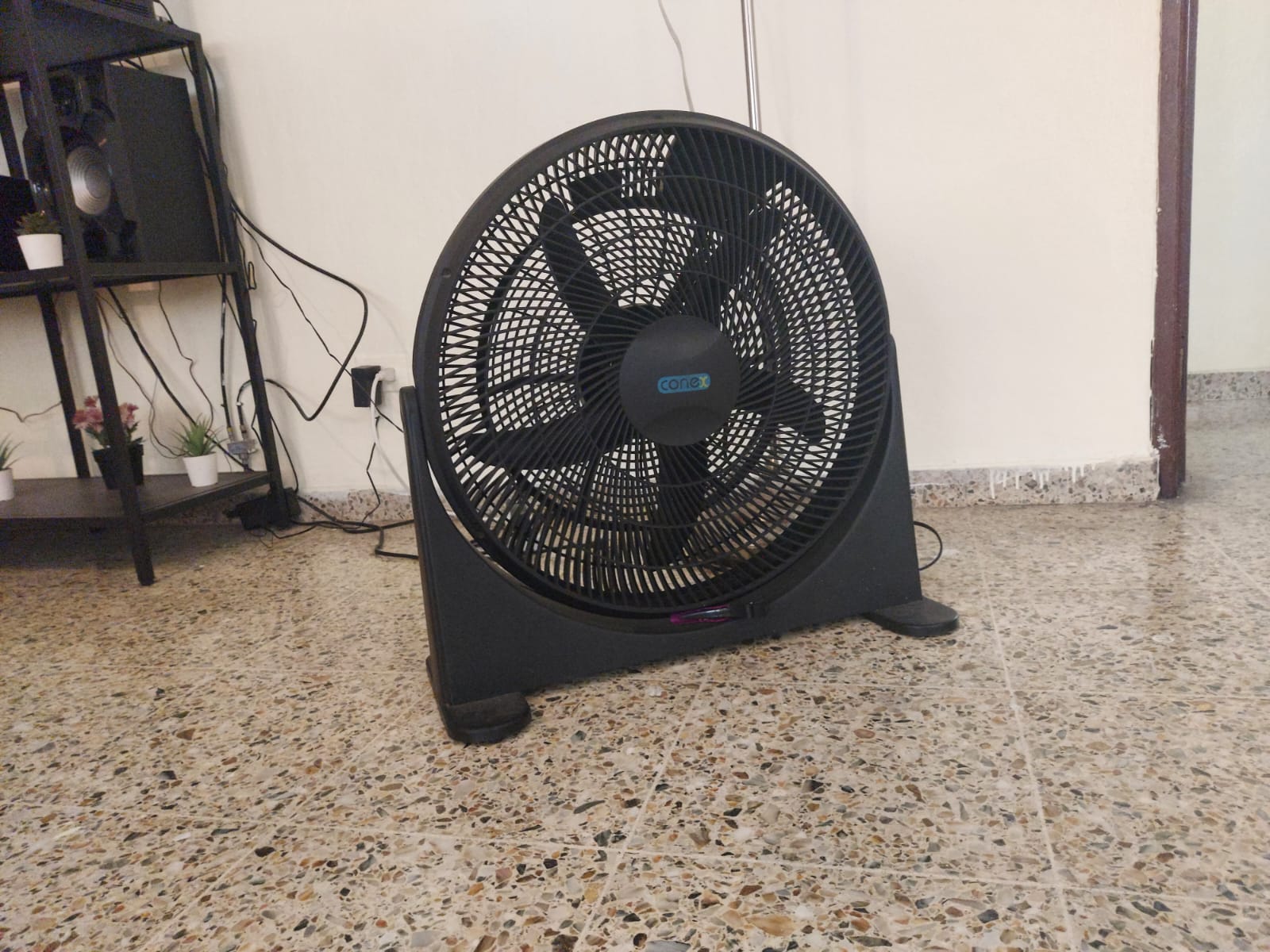 otros electronicos - Vendo abanico de piso