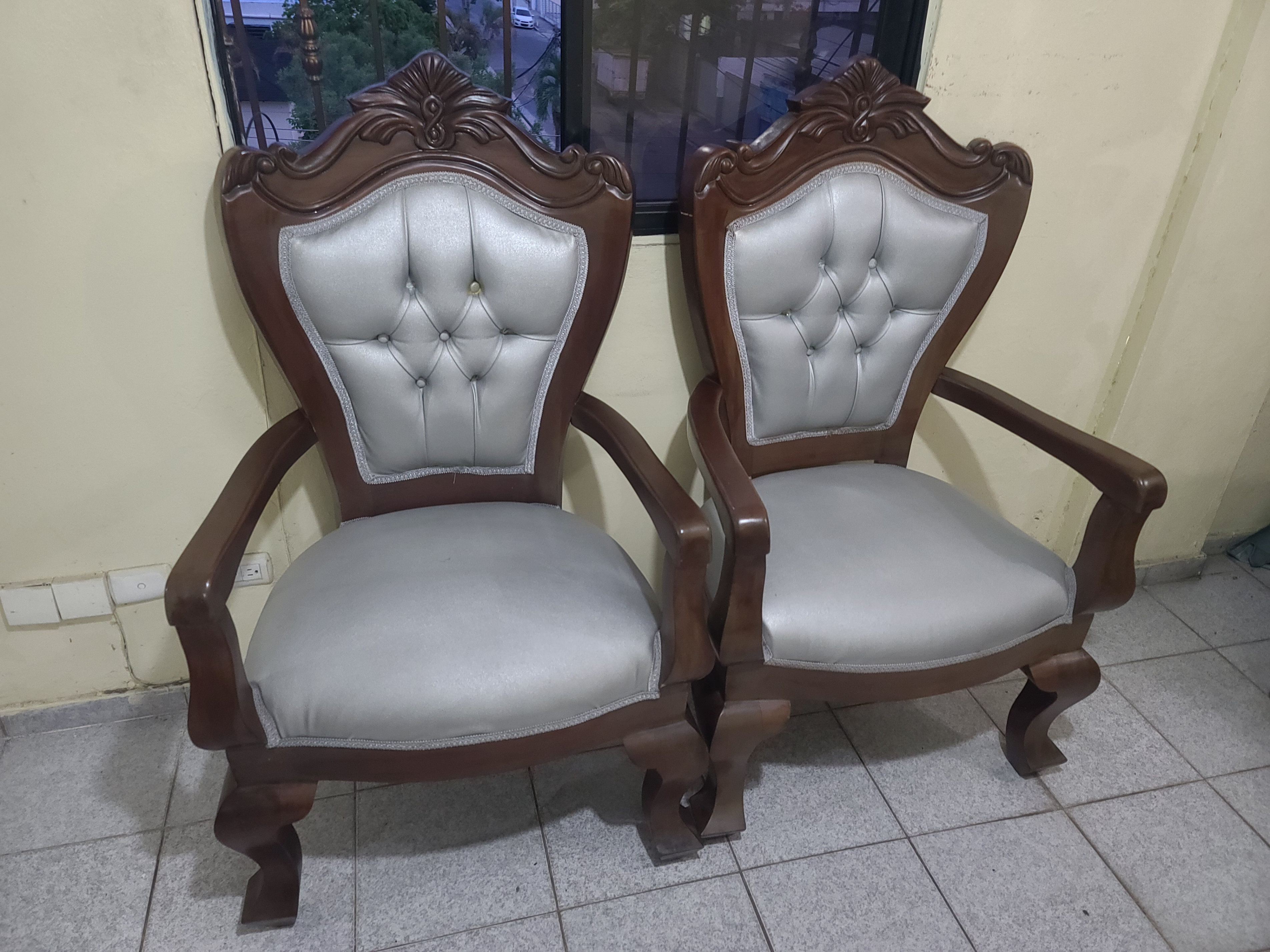 muebles y colchones - Juego de Sala de caoba. 1