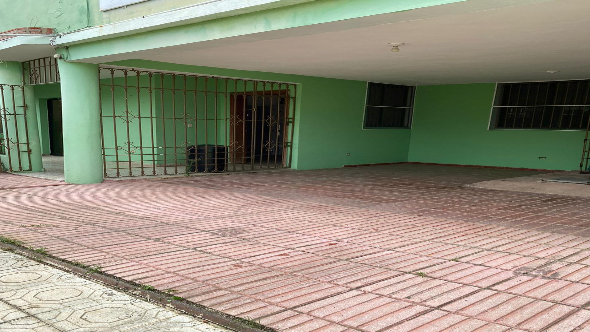 casas - Casa en venta en Urbanizacion Carolina 3
