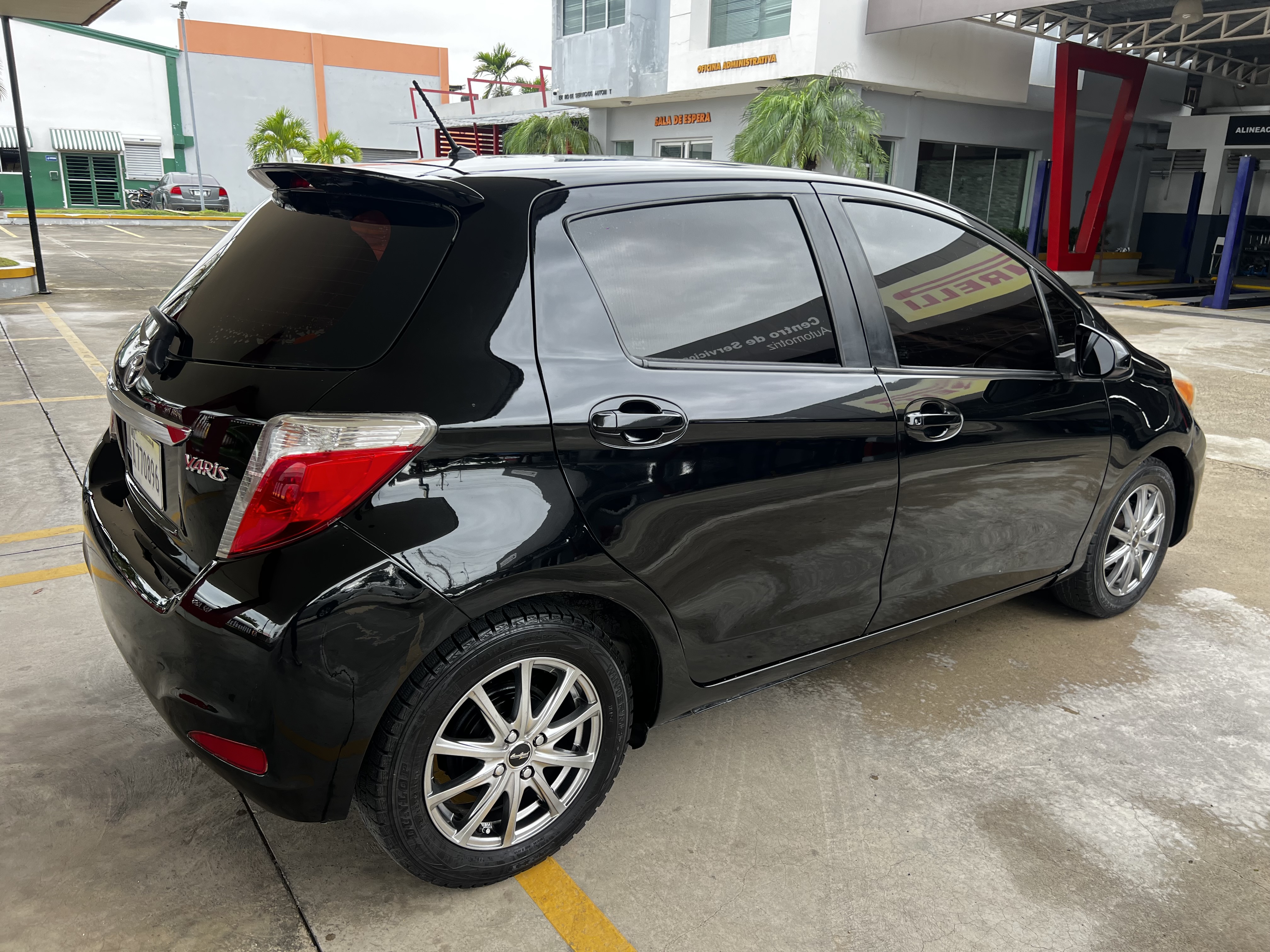 carros - Toyota Yaris 2013 Full Fit Vitz logo Civic Corolla 5