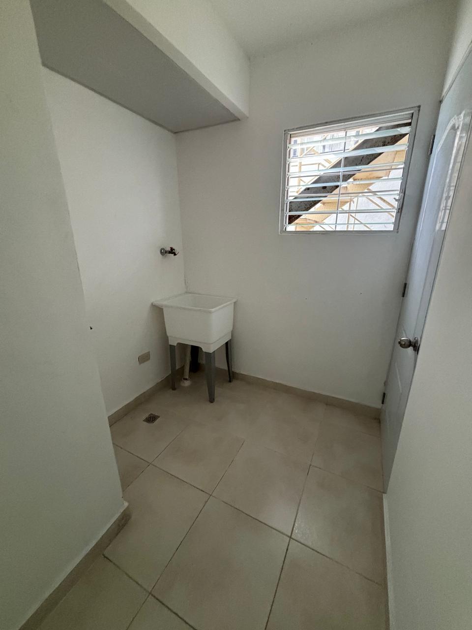apartamentos - Alquiler  3 Habitaciones en Naco US$ 750 5