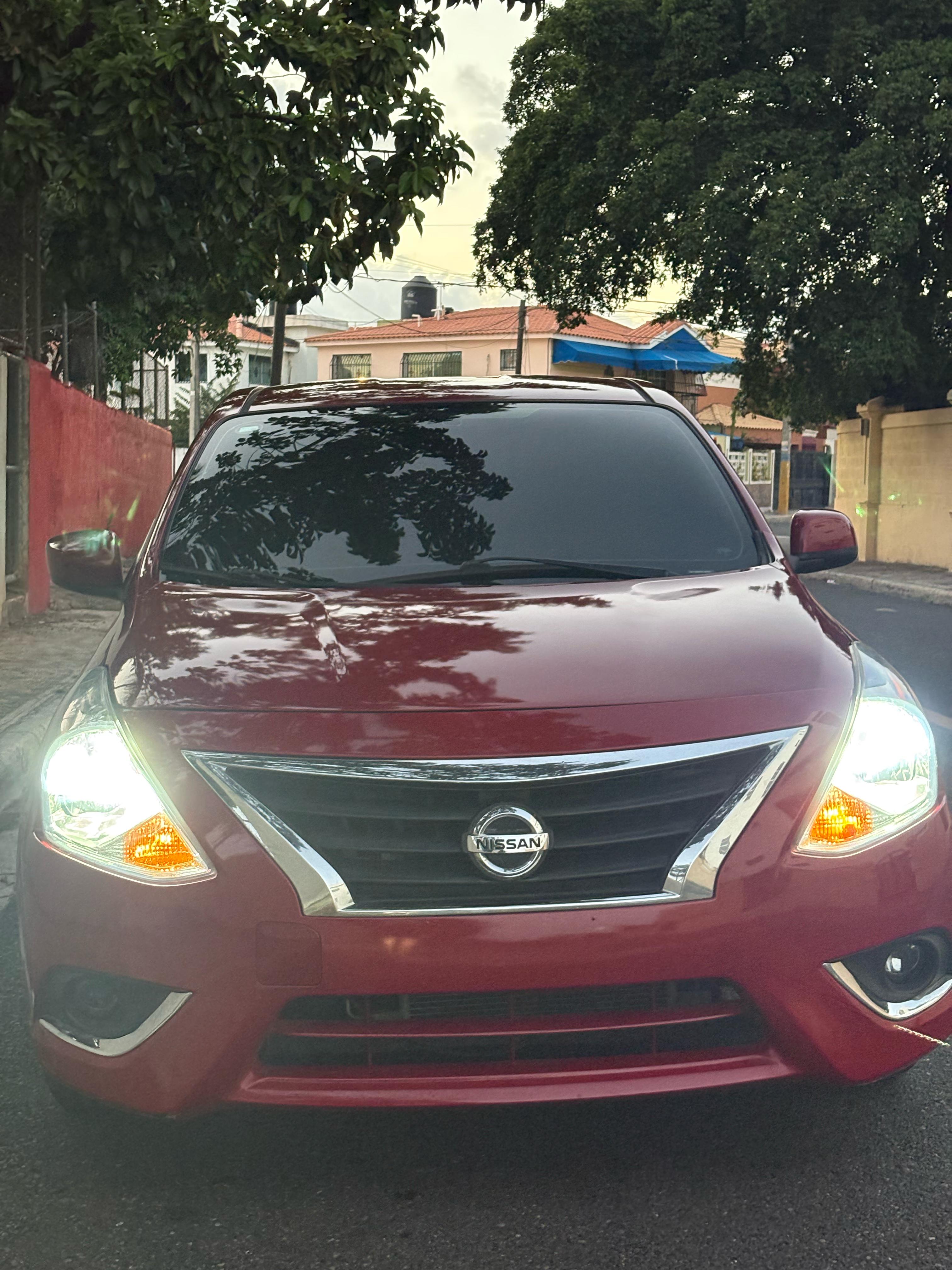 carros - Nissan Versa 2015    3
