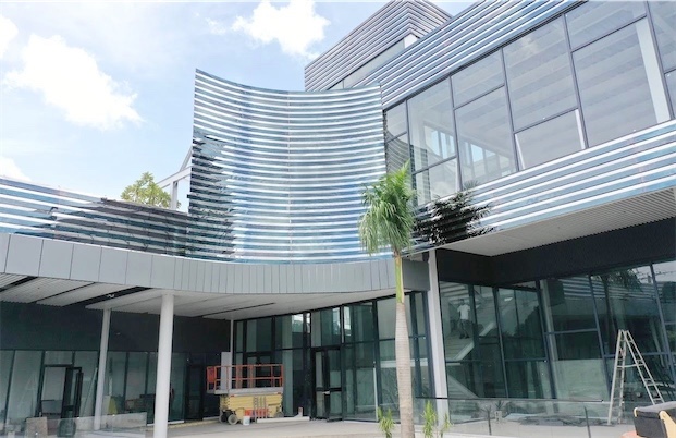 oficinas y locales comerciales - Local amplio en los jardines 2